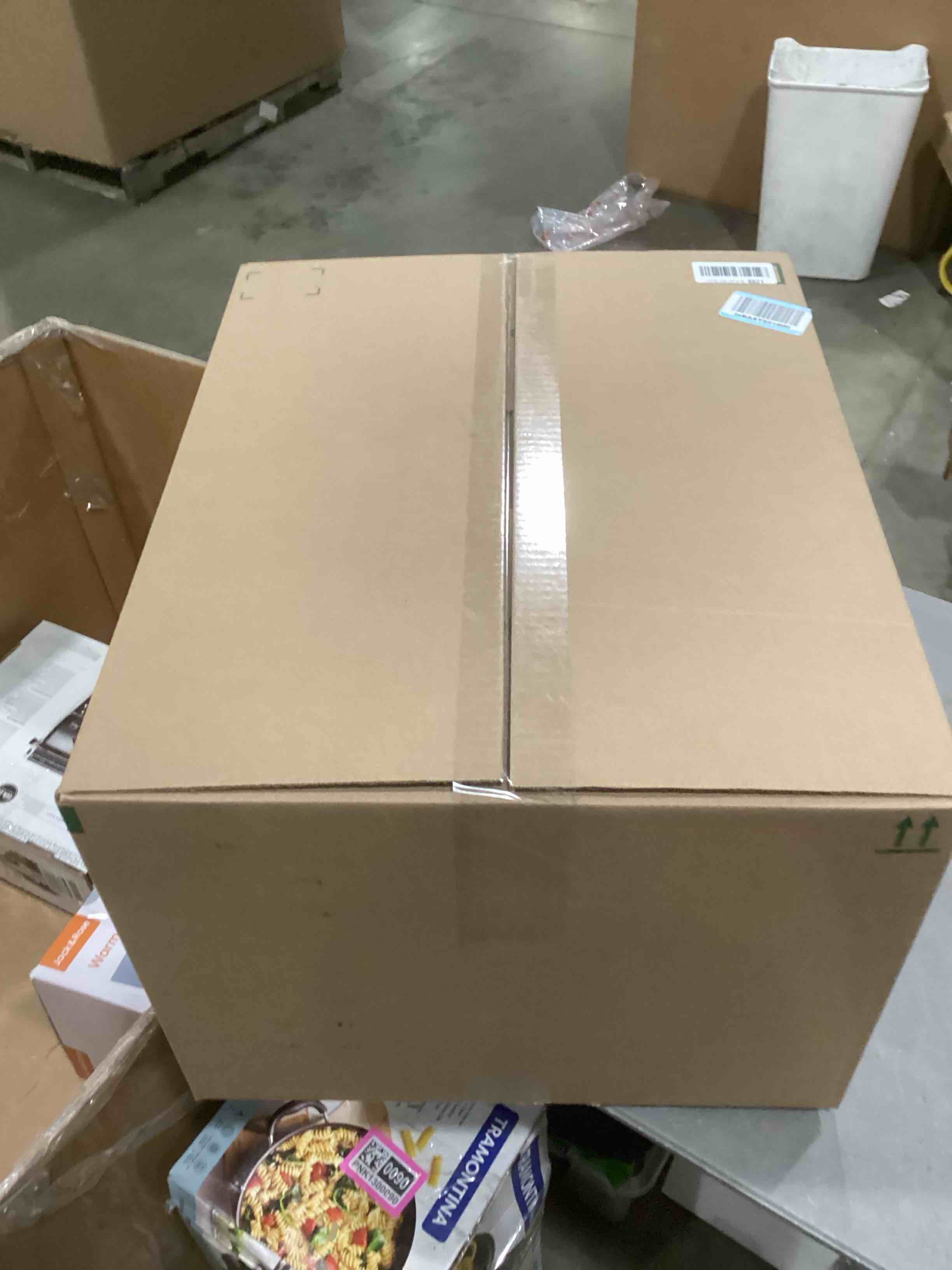 https://s3.amazonaws.com/lotting-images-prod/bidfta/PNK1301332_1741611336857.jpeg