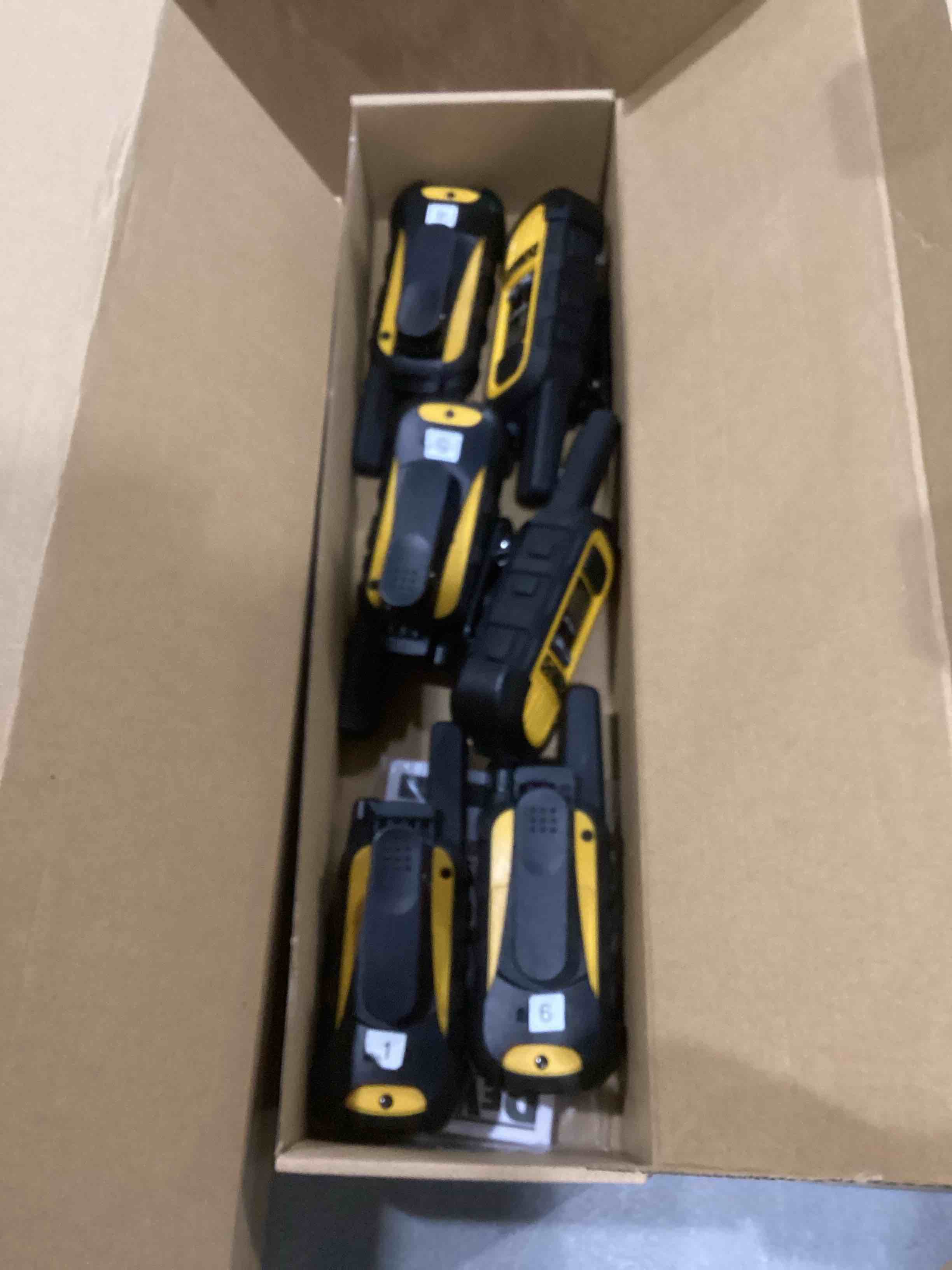 https://s3.amazonaws.com/lotting-images-prod/bidfta/PNK1301383_1741619329598.jpeg