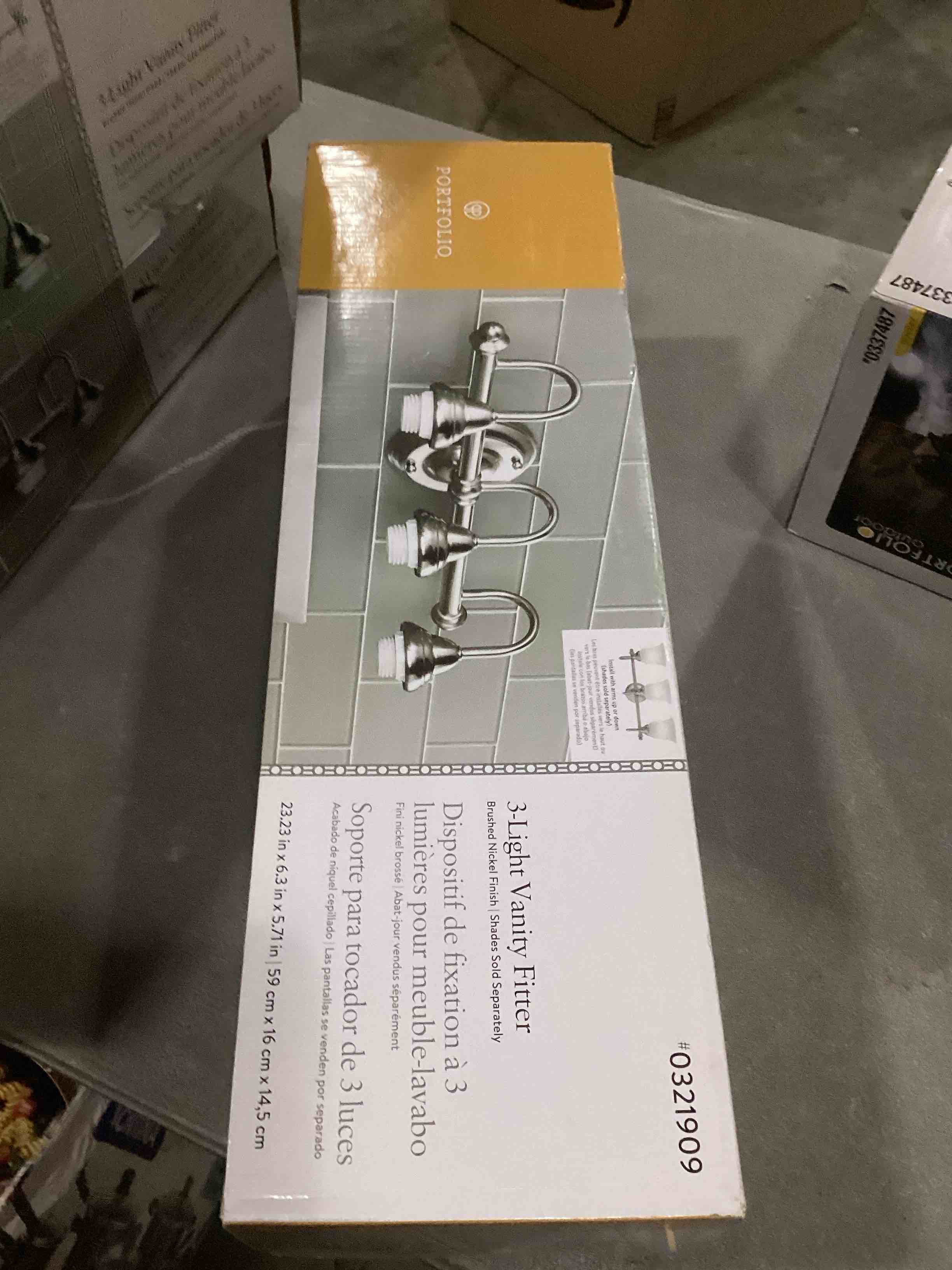 https://s3.amazonaws.com/lotting-images-prod/bidfta/PNK1301684_1741784424293.jpeg