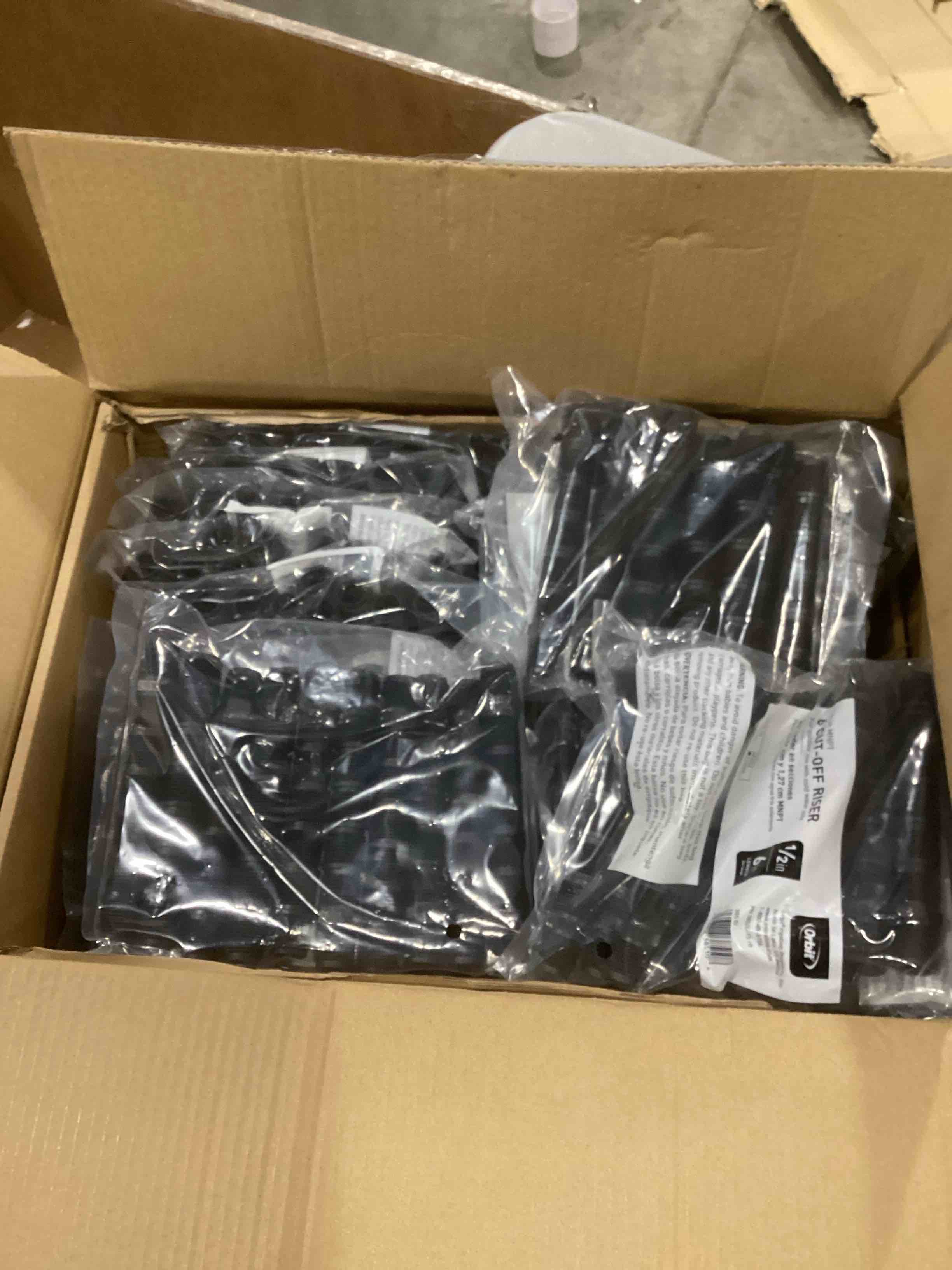 https://s3.amazonaws.com/lotting-images-prod/bidfta/PNK1301812_1741801162517.jpeg
