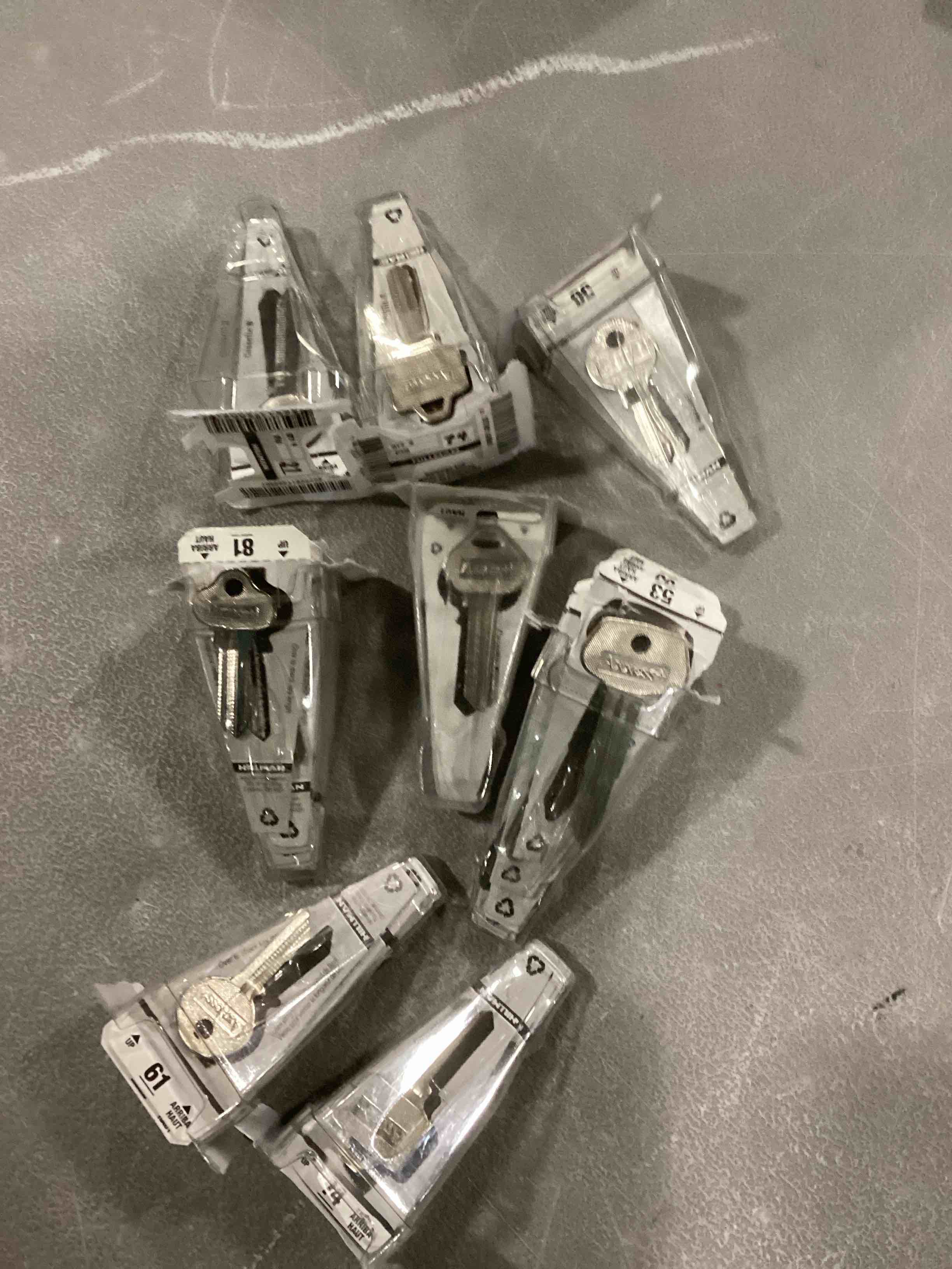 Condition photo showing Good Condition for Assortment of keys Miscellaneous products (May Include products for , Home or other use)