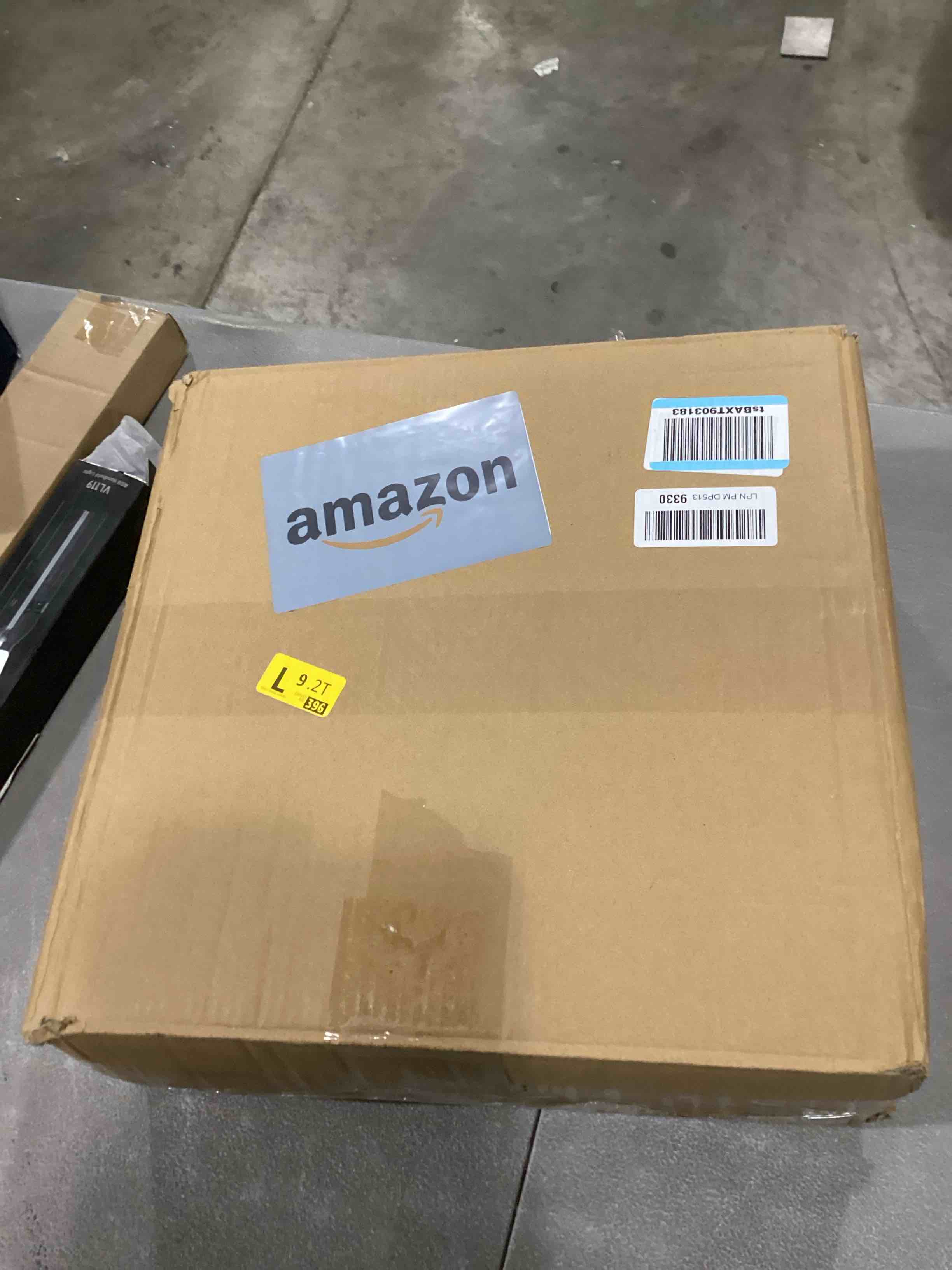 https://s3.amazonaws.com/lotting-images-prod/bidfta/PNK1302679_1742579616957.jpeg