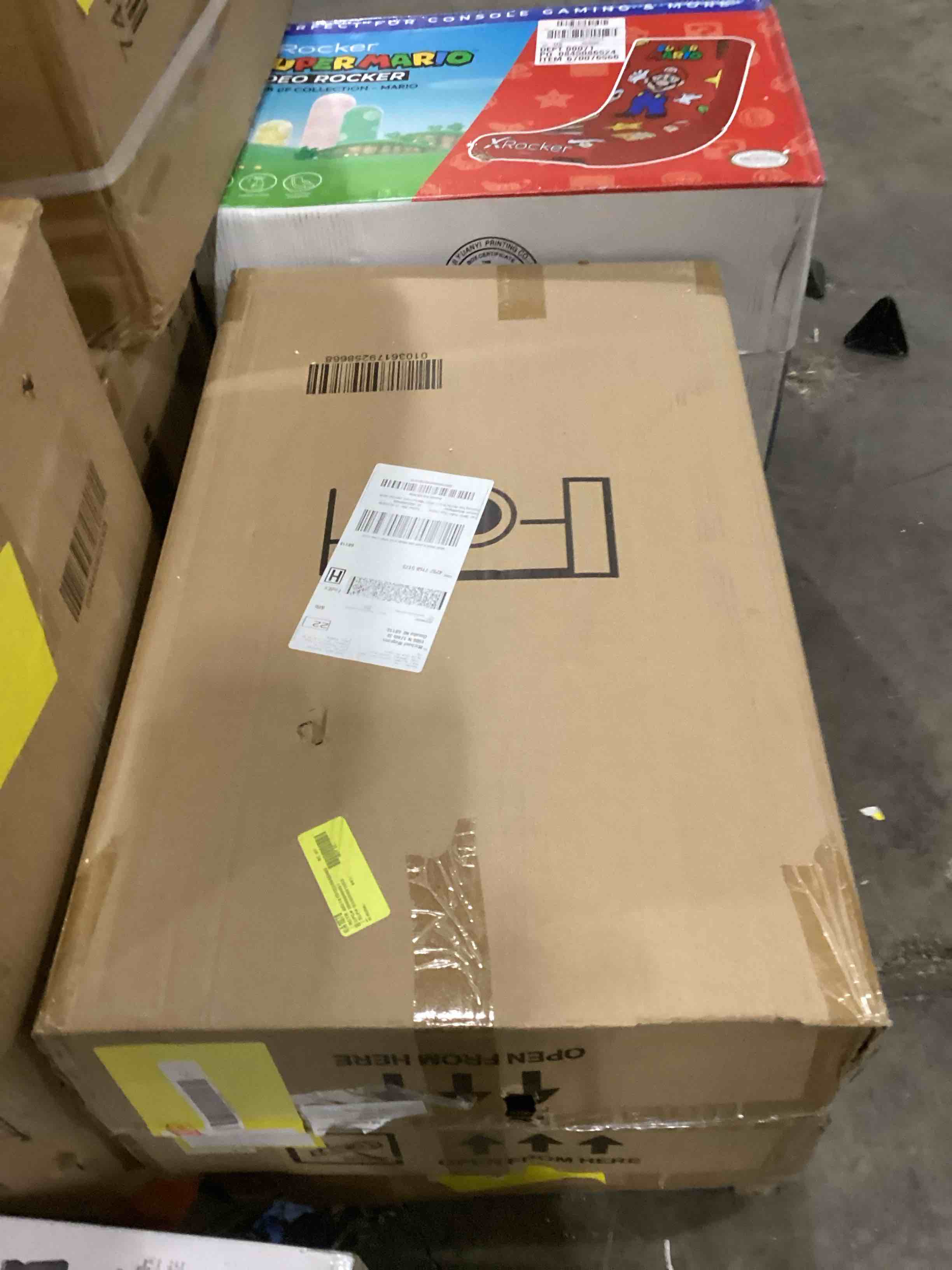 https://s3.amazonaws.com/lotting-images-prod/bidfta/PNK1302818_1742841451472.jpeg