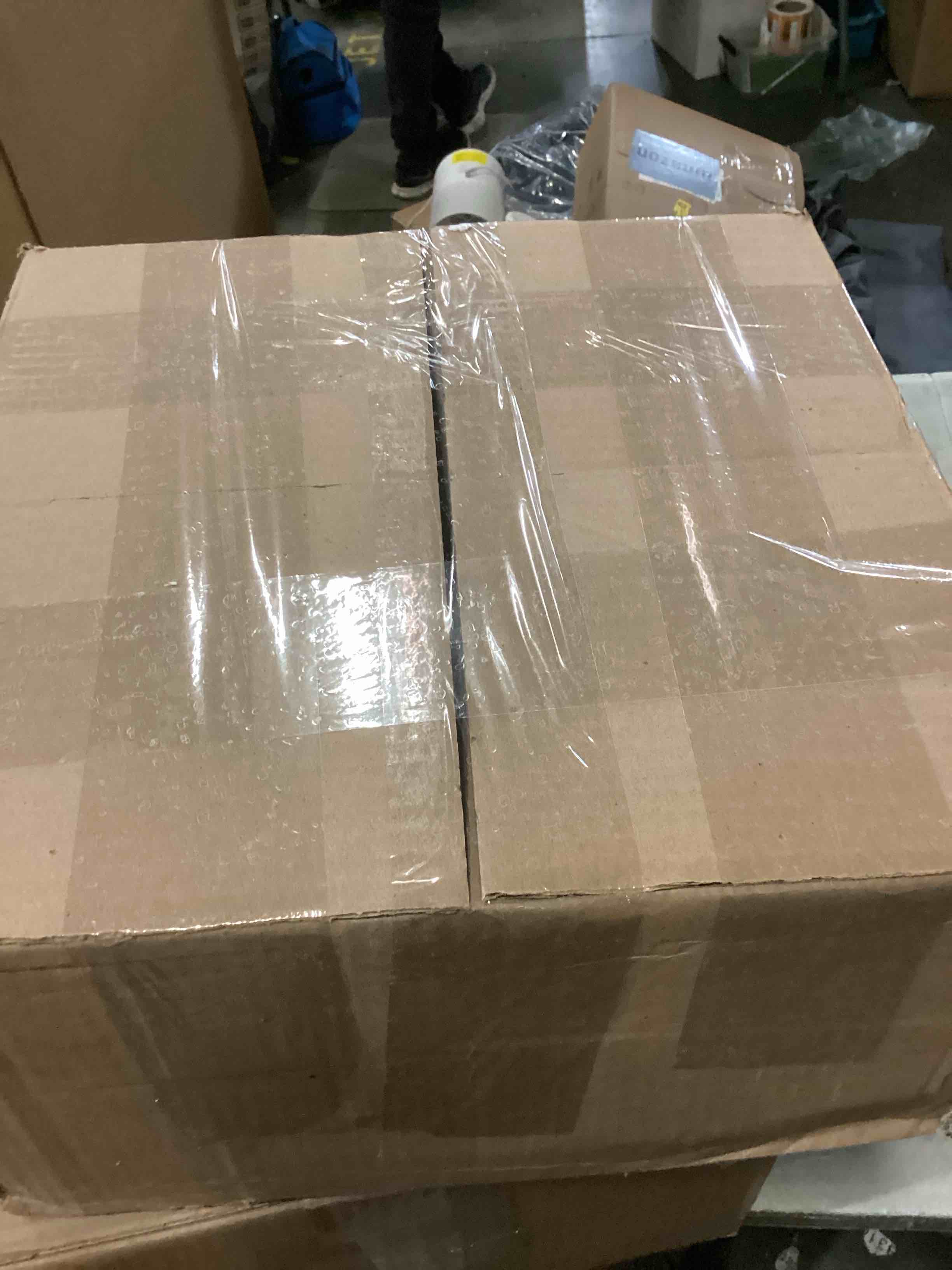 https://s3.amazonaws.com/lotting-images-prod/bidfta/PNK1303105_1742910088962.jpeg