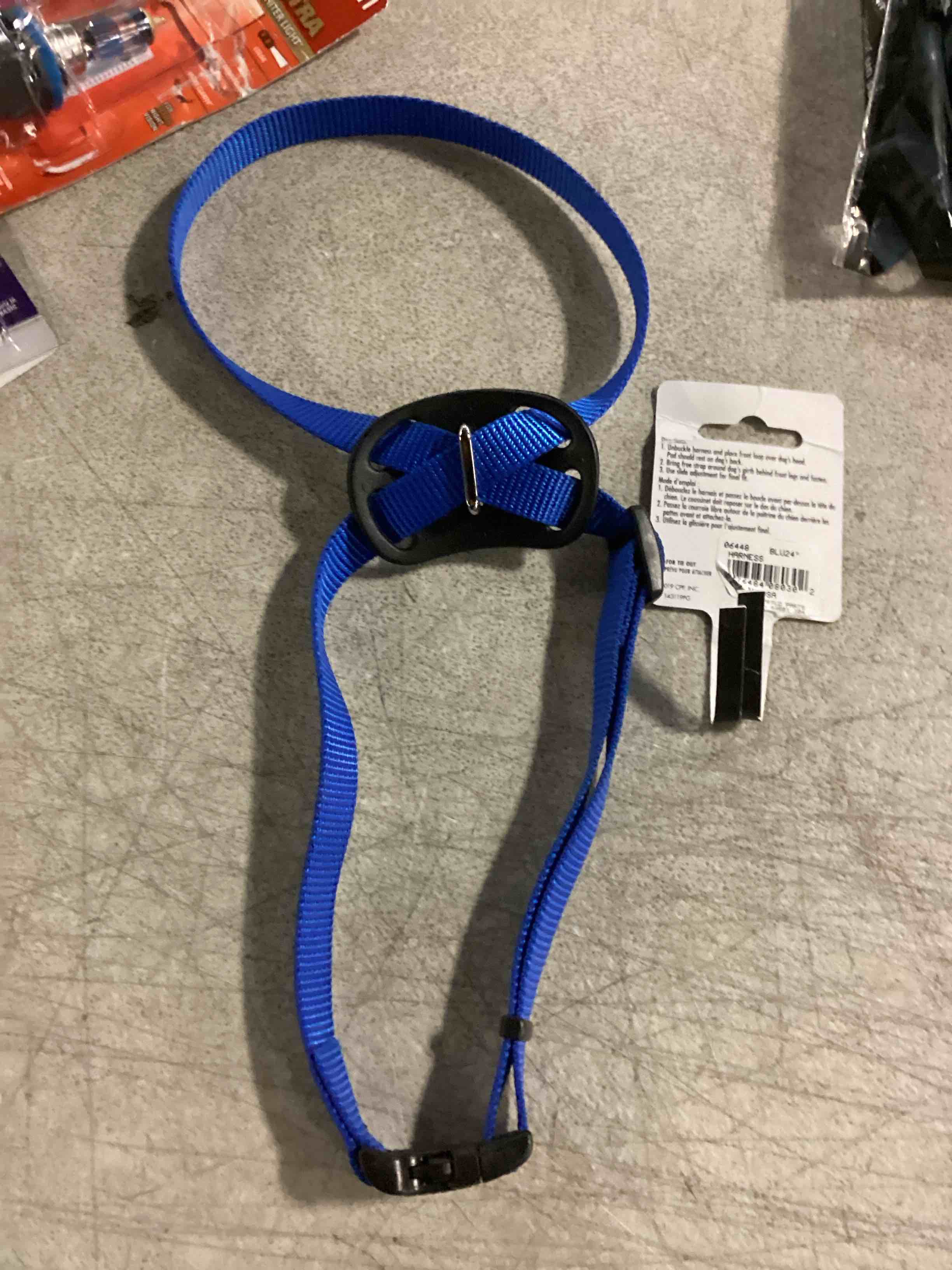 https://s3.amazonaws.com/lotting-images-prod/bidfta/PNK1304415_1744031265457.jpeg