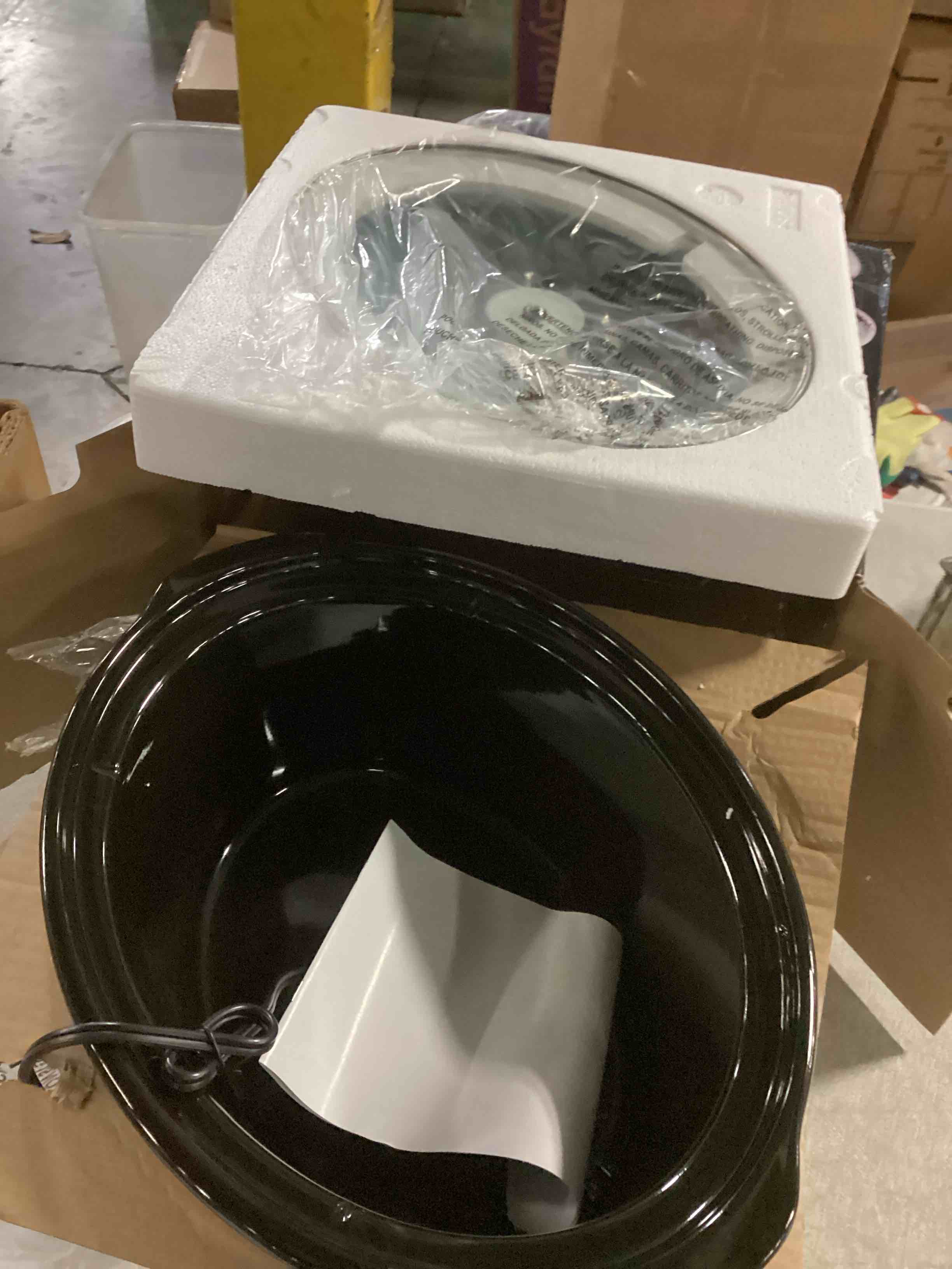 https://s3.amazonaws.com/lotting-images-prod/bidfta/PNK1305102_1744296860240.jpeg