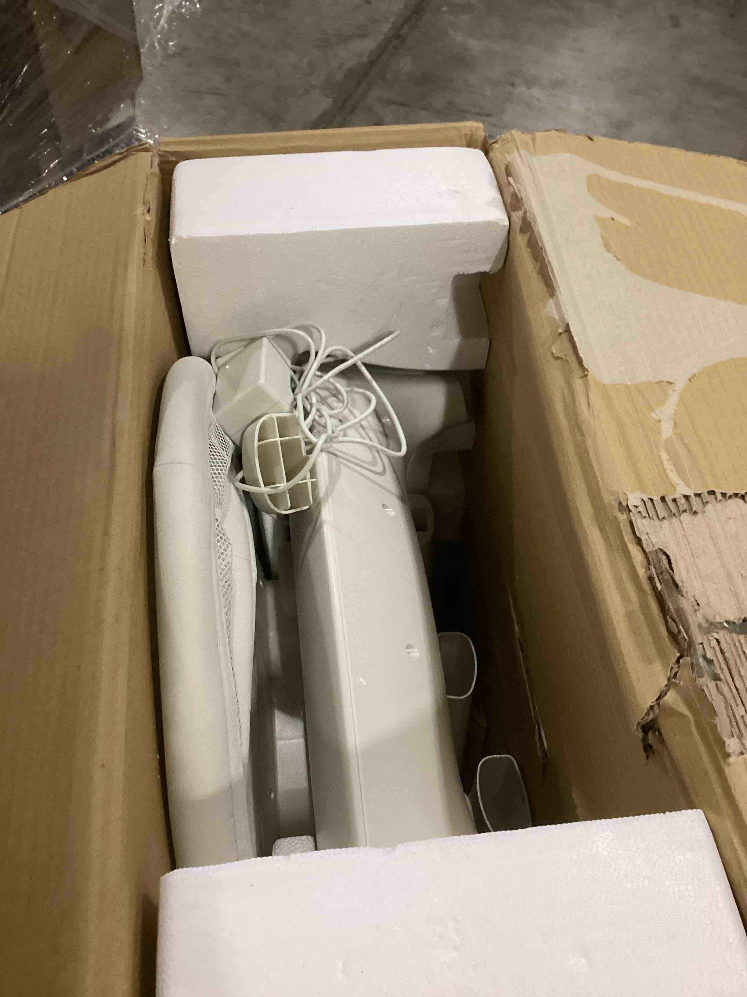 https://s3.amazonaws.com/lotting-images-prod/bidfta/PNK1306259_1741614098991.jpeg