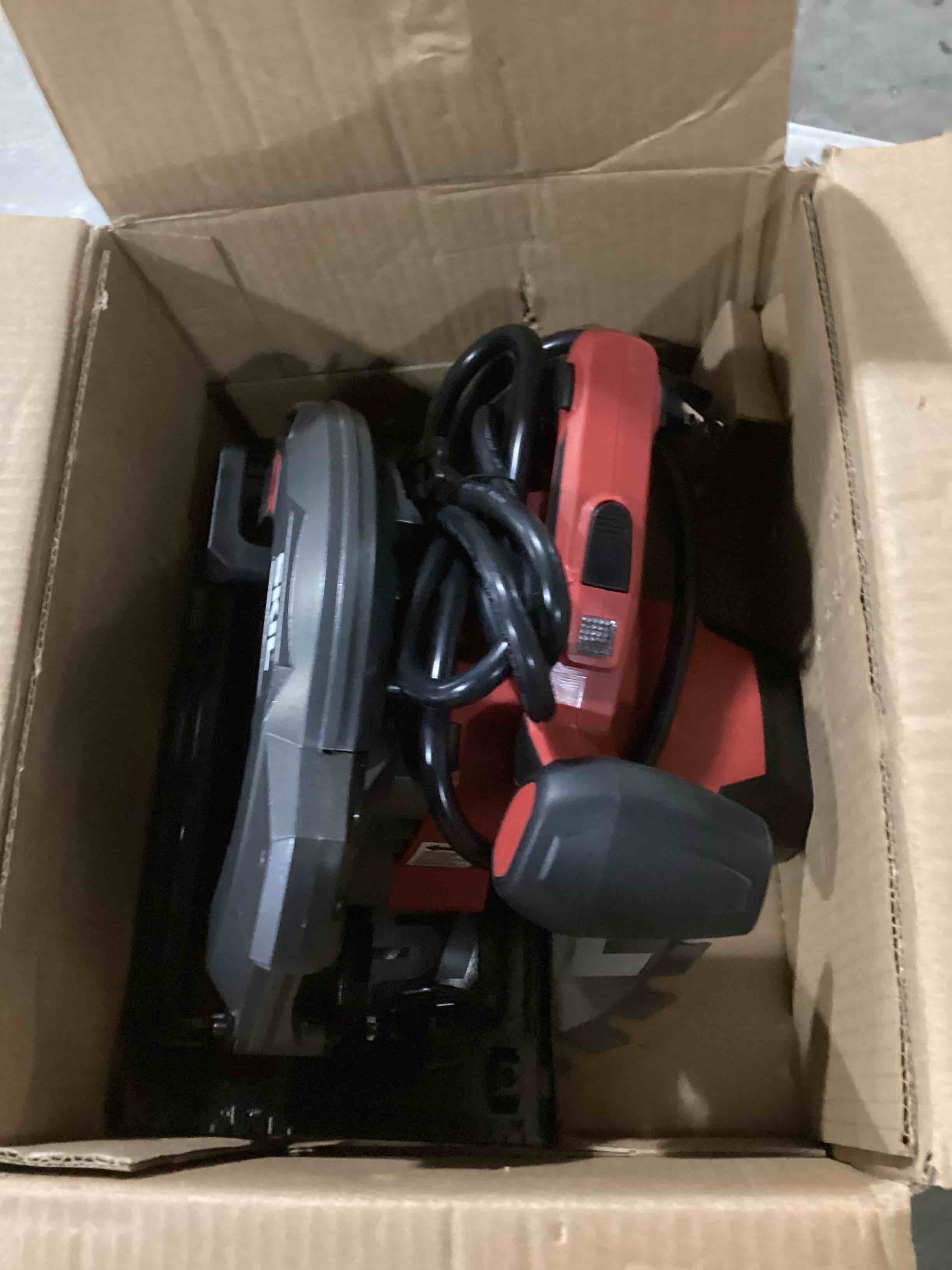 https://s3.amazonaws.com/lotting-images-prod/bidfta/PNK1306455_1741704571472.jpeg