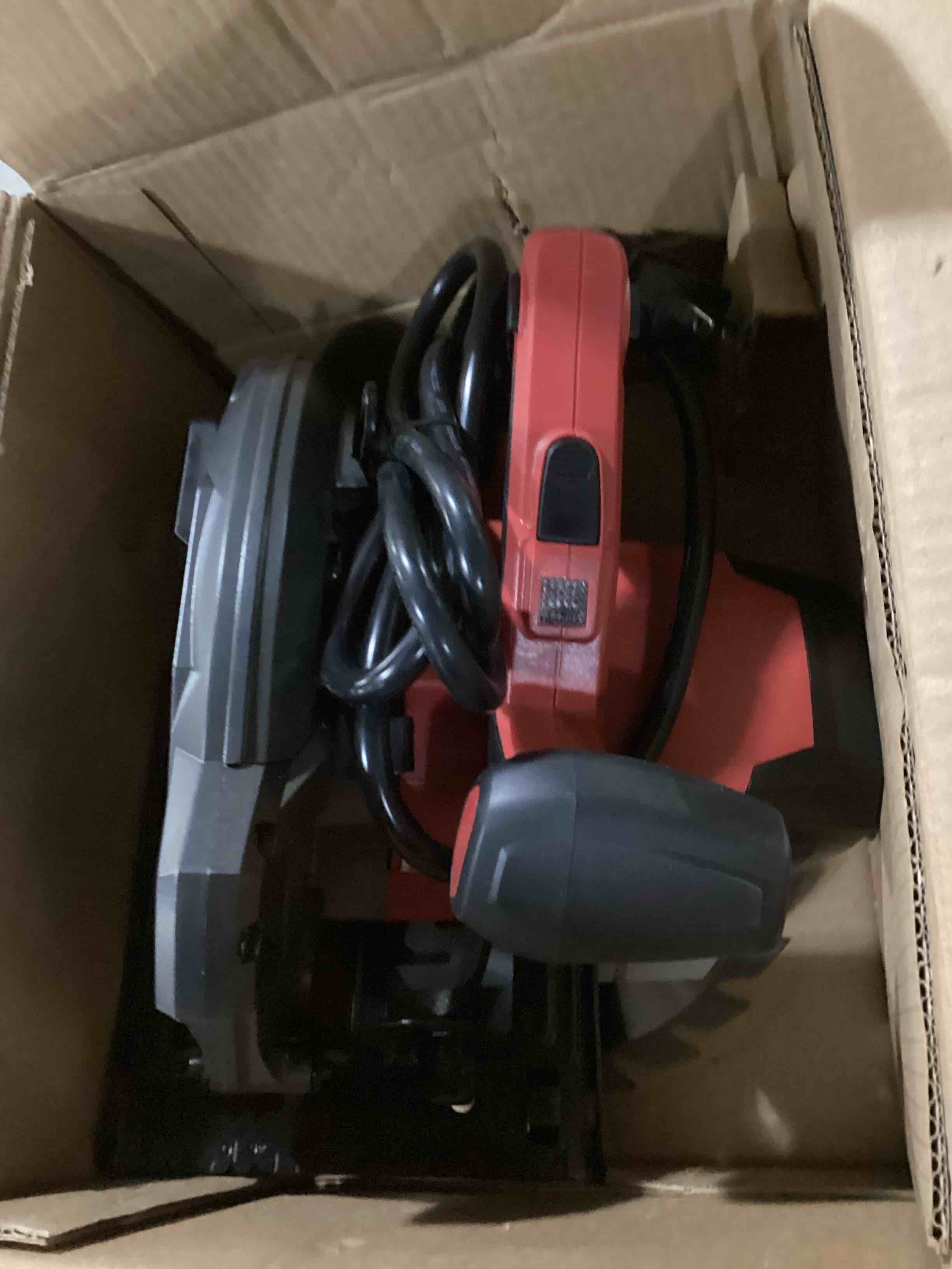 https://s3.amazonaws.com/lotting-images-prod/bidfta/PNK1306455_1741704572536.jpeg