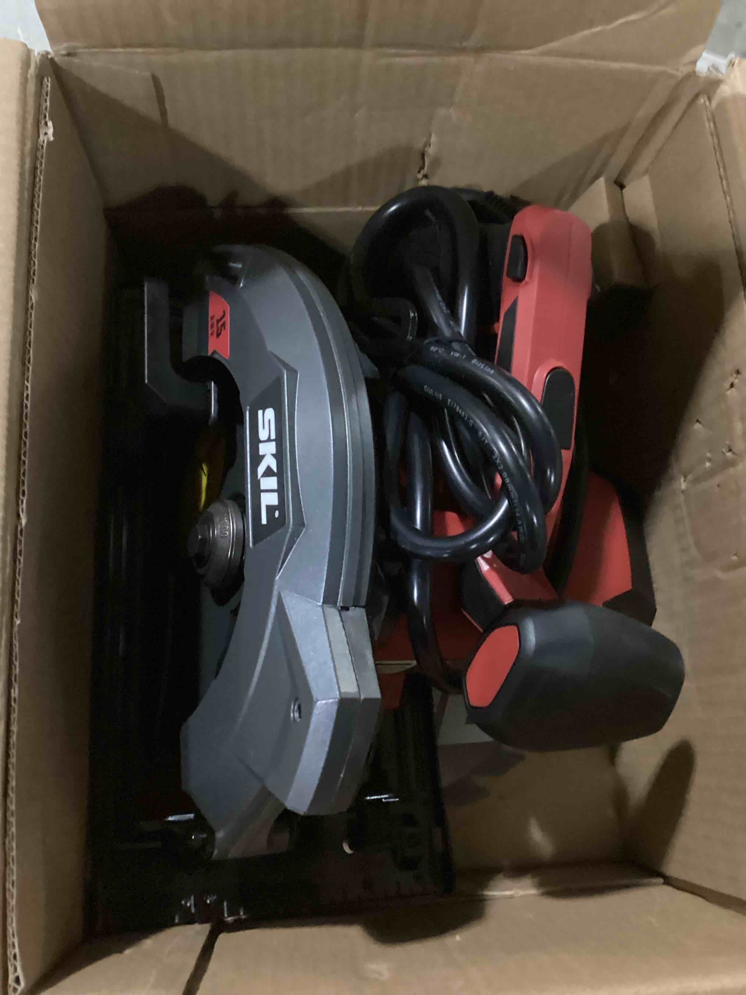 https://s3.amazonaws.com/lotting-images-prod/bidfta/PNK1306455_1741704573806.jpeg