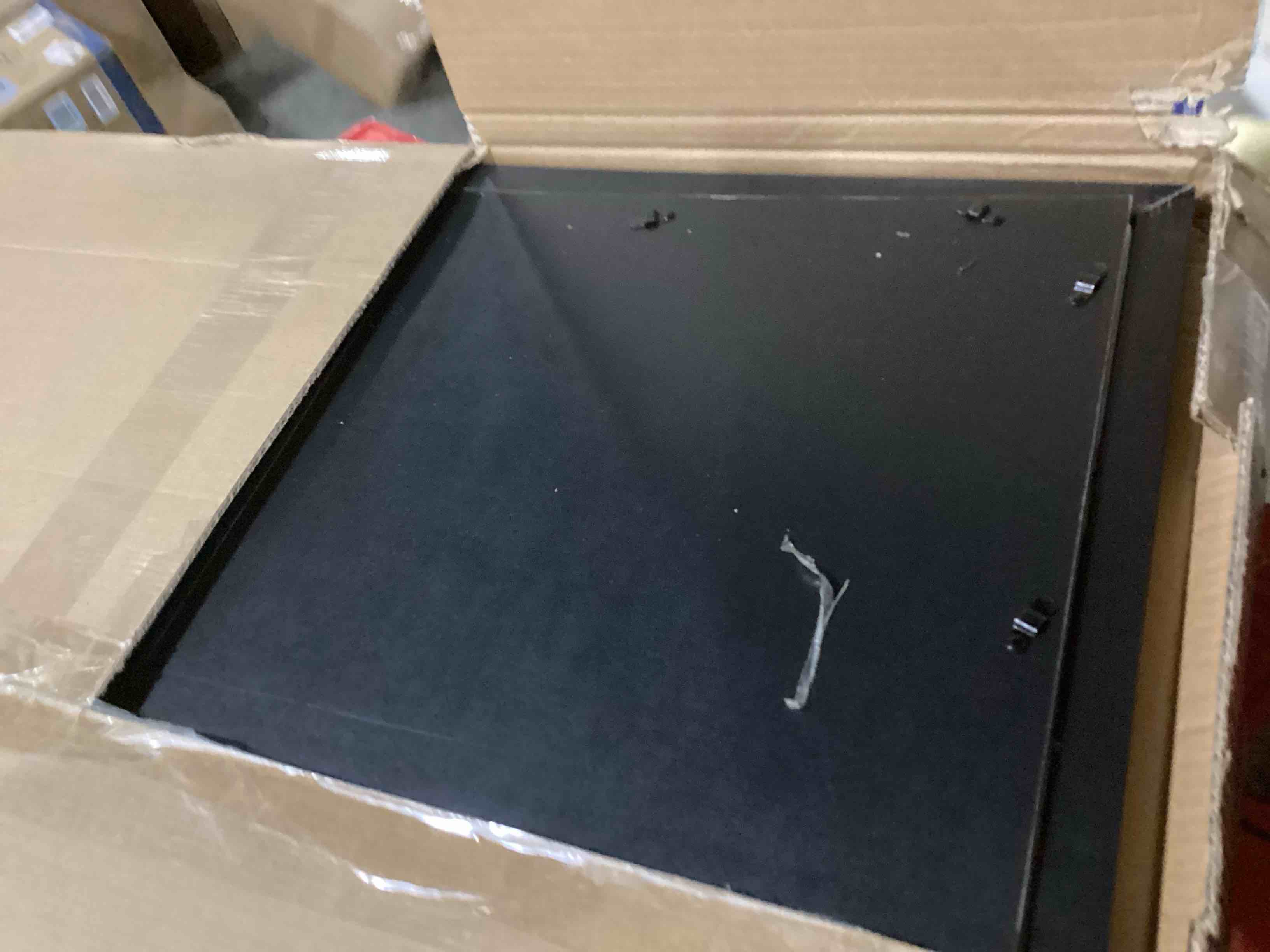 https://s3.amazonaws.com/lotting-images-prod/bidfta/PNK1306470_1741707912397.jpeg