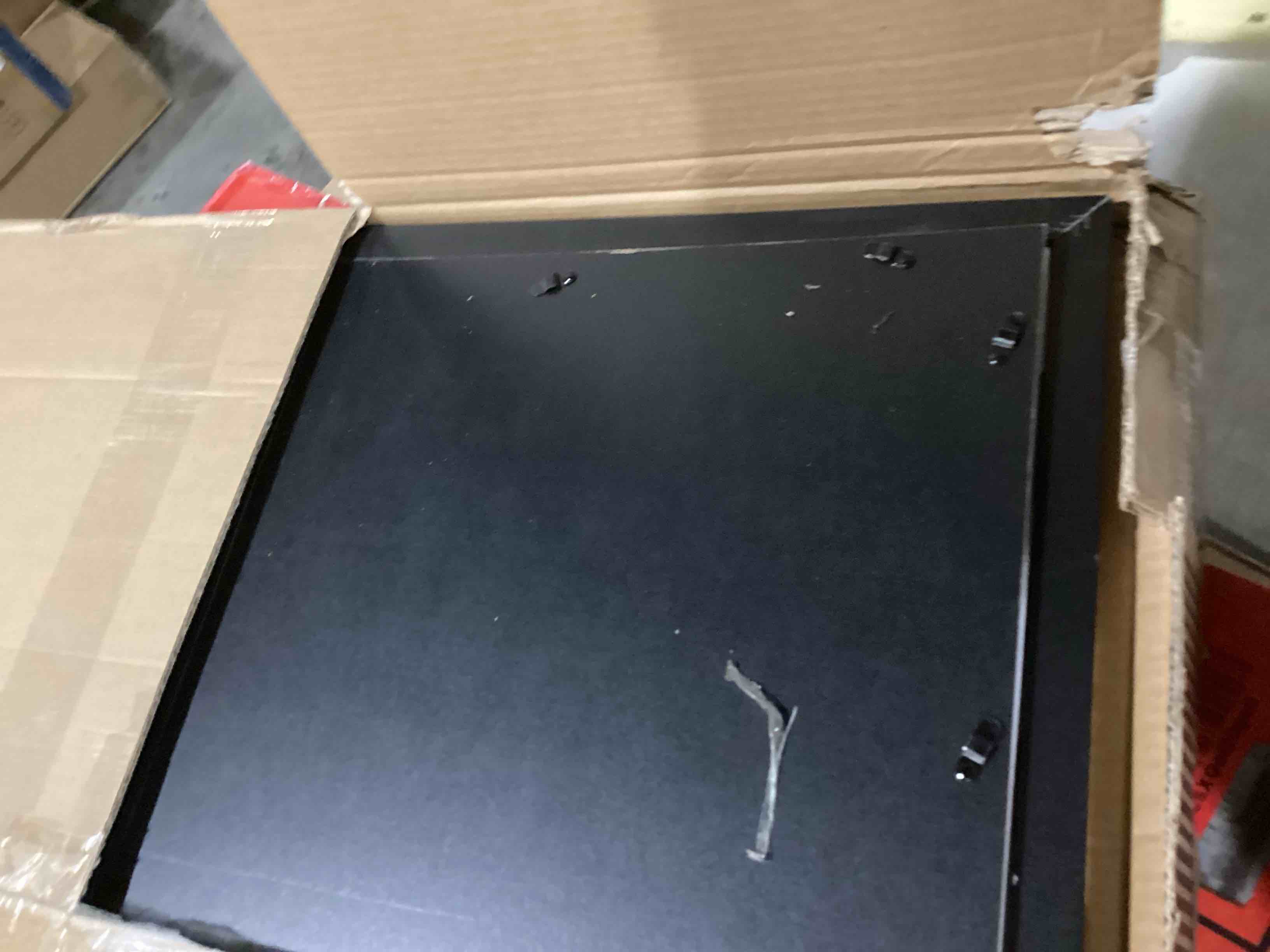 https://s3.amazonaws.com/lotting-images-prod/bidfta/PNK1306470_1741707913323.jpeg