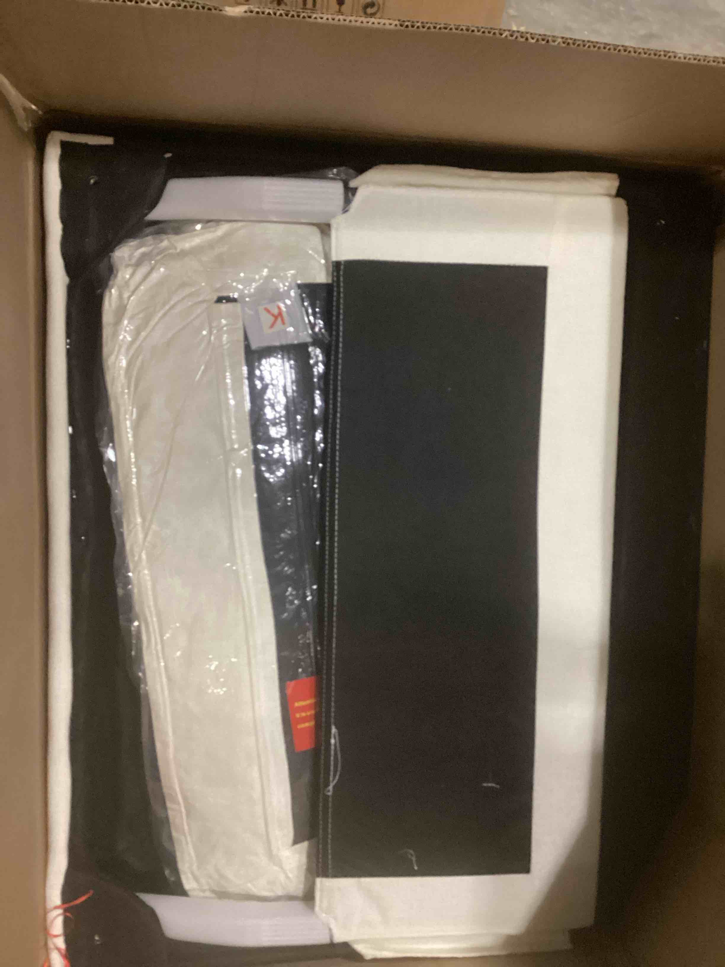 https://s3.amazonaws.com/lotting-images-prod/bidfta/PNK1307921_1742841123036.jpeg