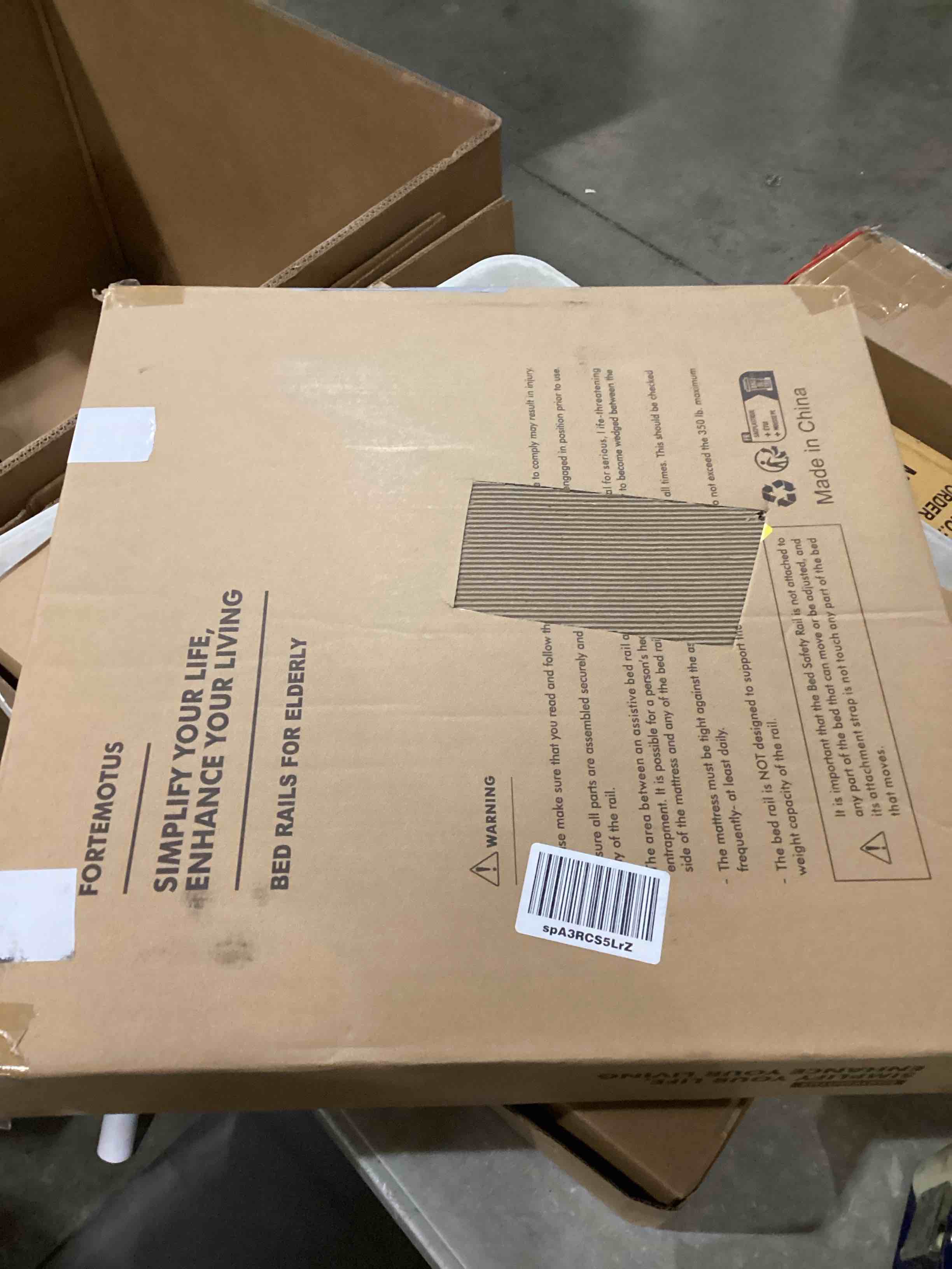 https://s3.amazonaws.com/lotting-images-prod/bidfta/PNK1308221_1743075337792.jpeg