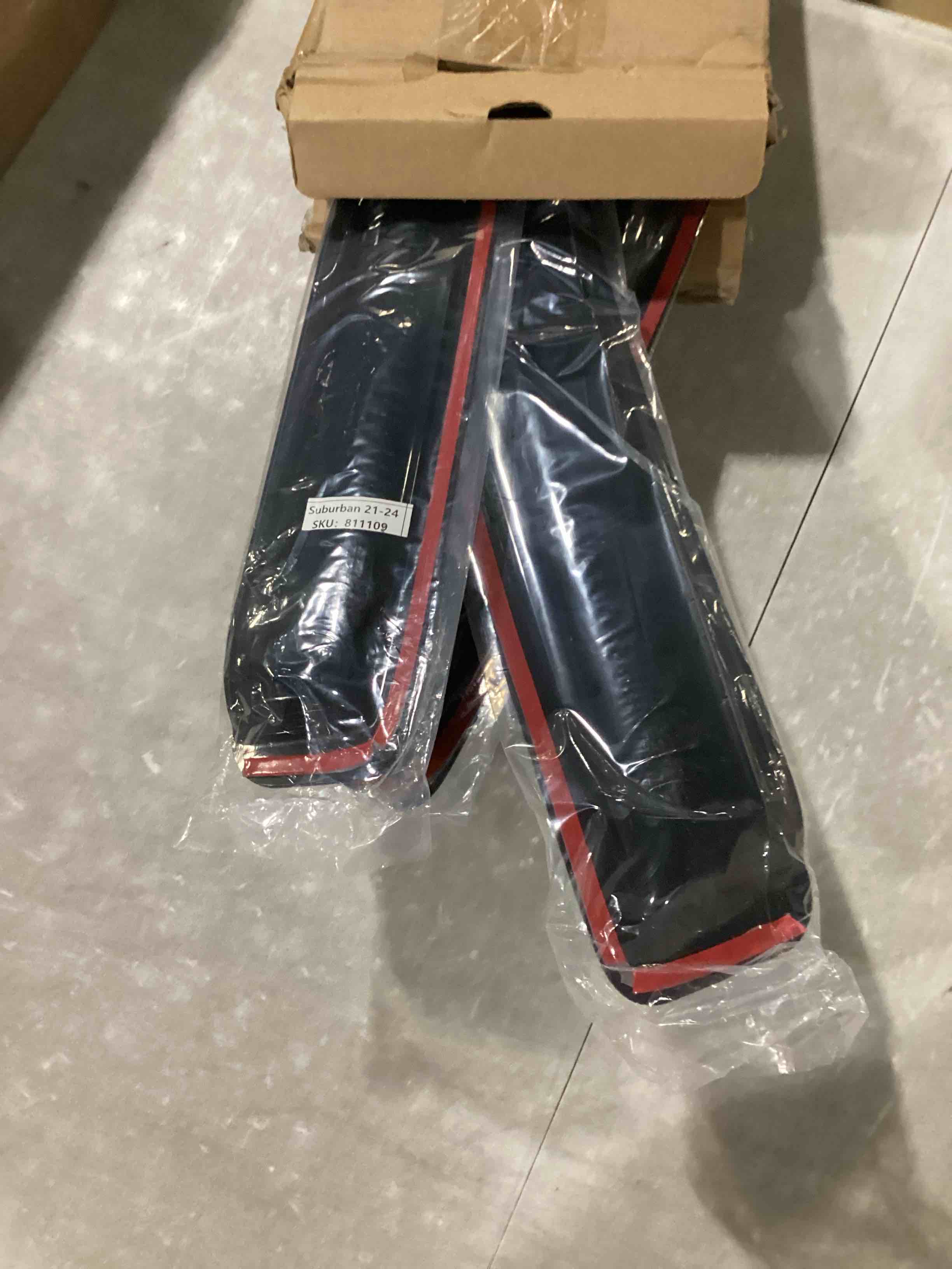 https://s3.amazonaws.com/lotting-images-prod/bidfta/PNK1308976_1743601171668.jpeg