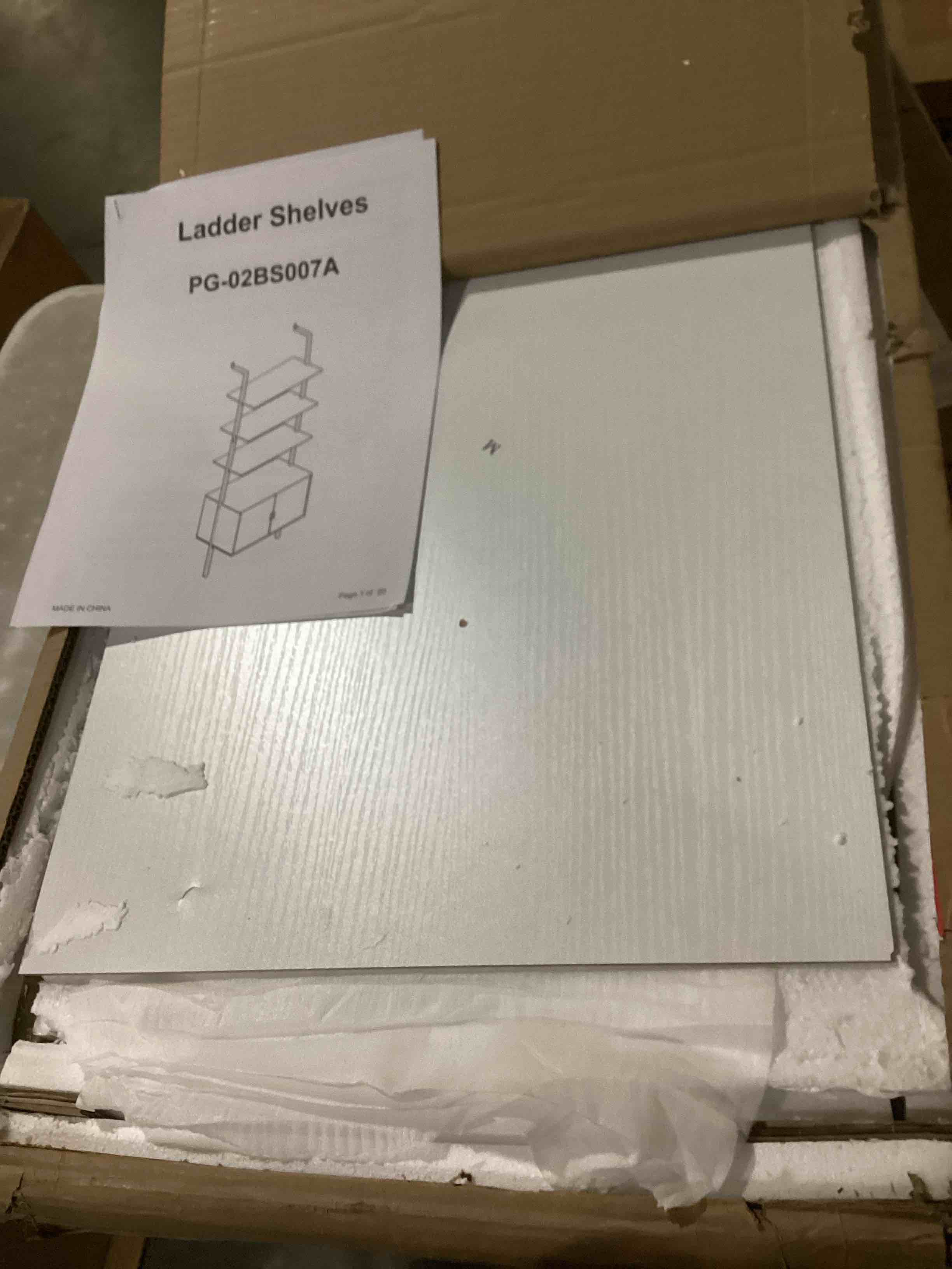 https://s3.amazonaws.com/lotting-images-prod/bidfta/PNK1308985_1743603834971.jpeg