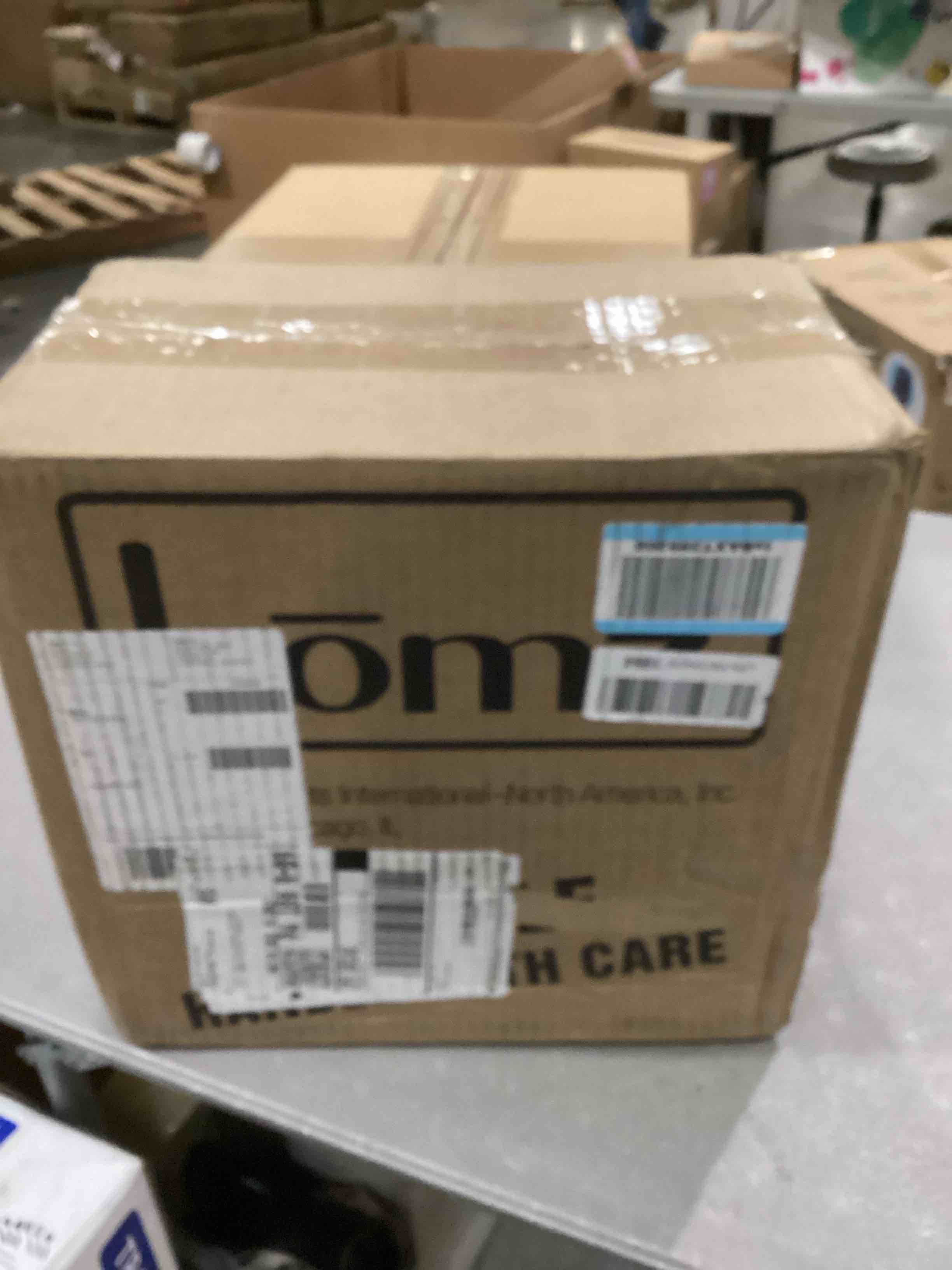 https://s3.amazonaws.com/lotting-images-prod/bidfta/PNK1309835_1743608643877.jpeg