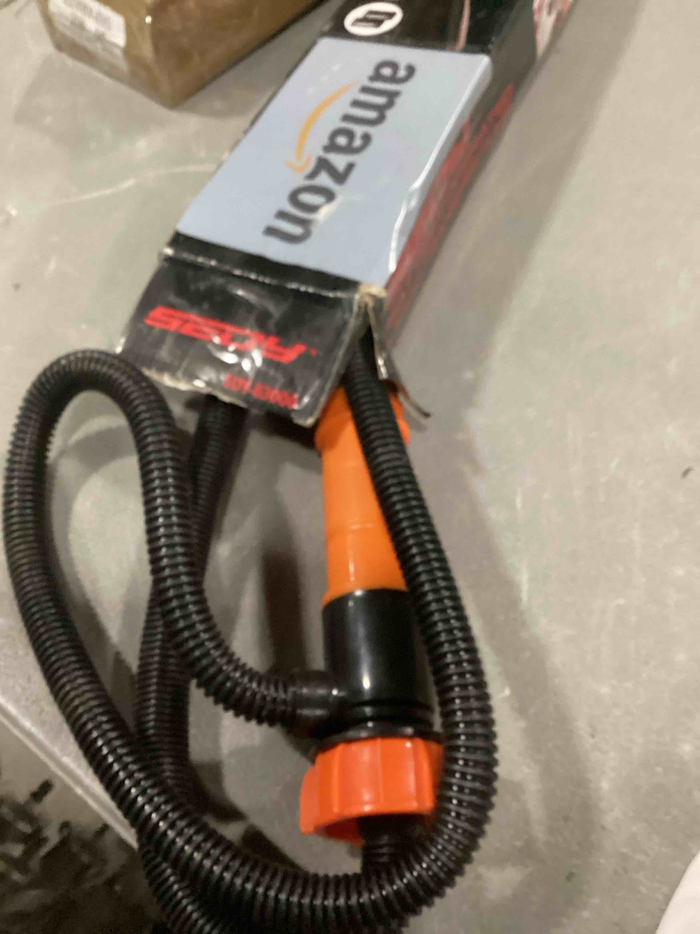 https://s3.amazonaws.com/lotting-images-prod/bidfta/PNK1310379_1744115265803.jpeg