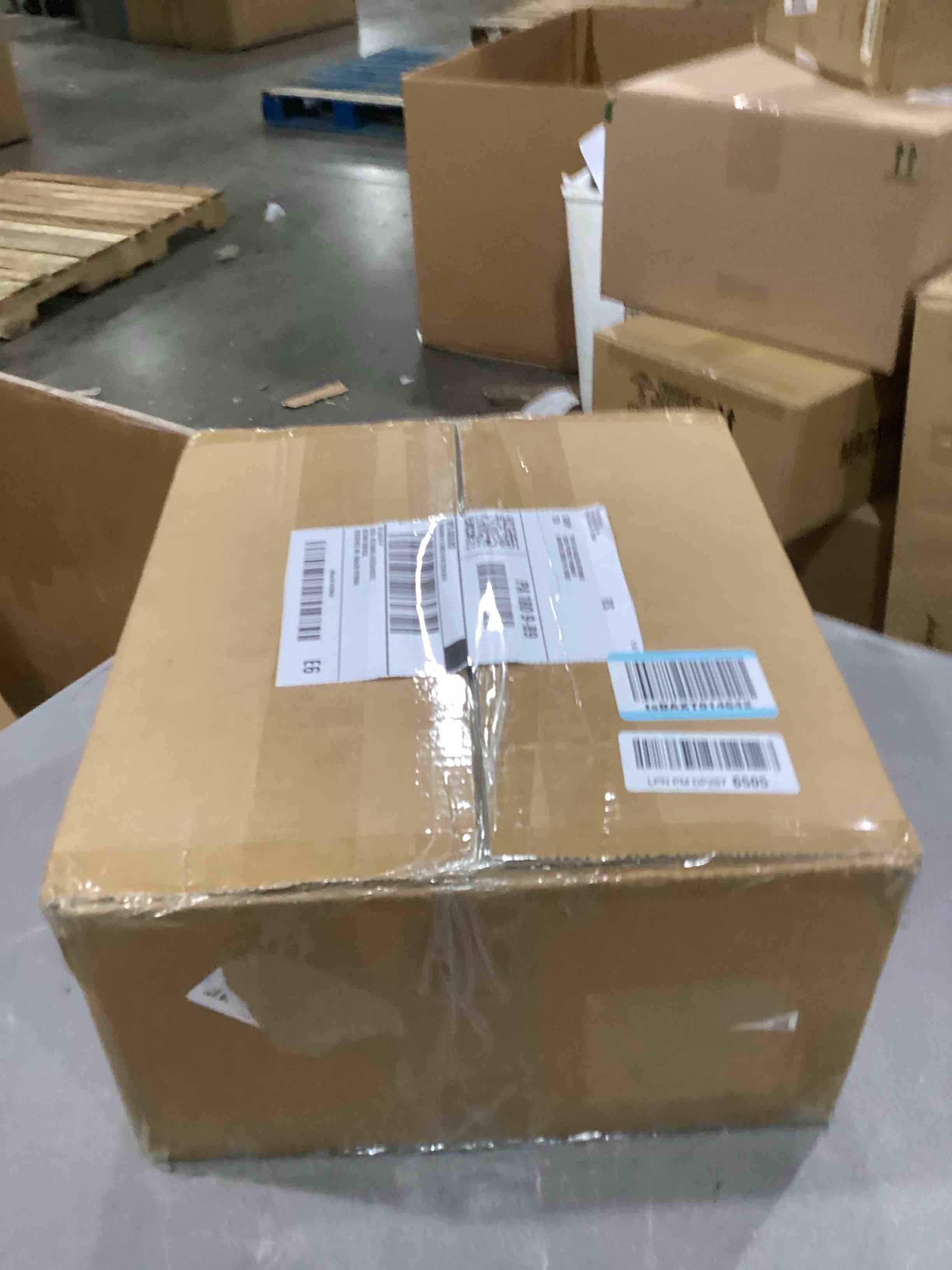 https://s3.amazonaws.com/lotting-images-prod/bidfta/PNK1310657_1744225894085.jpeg