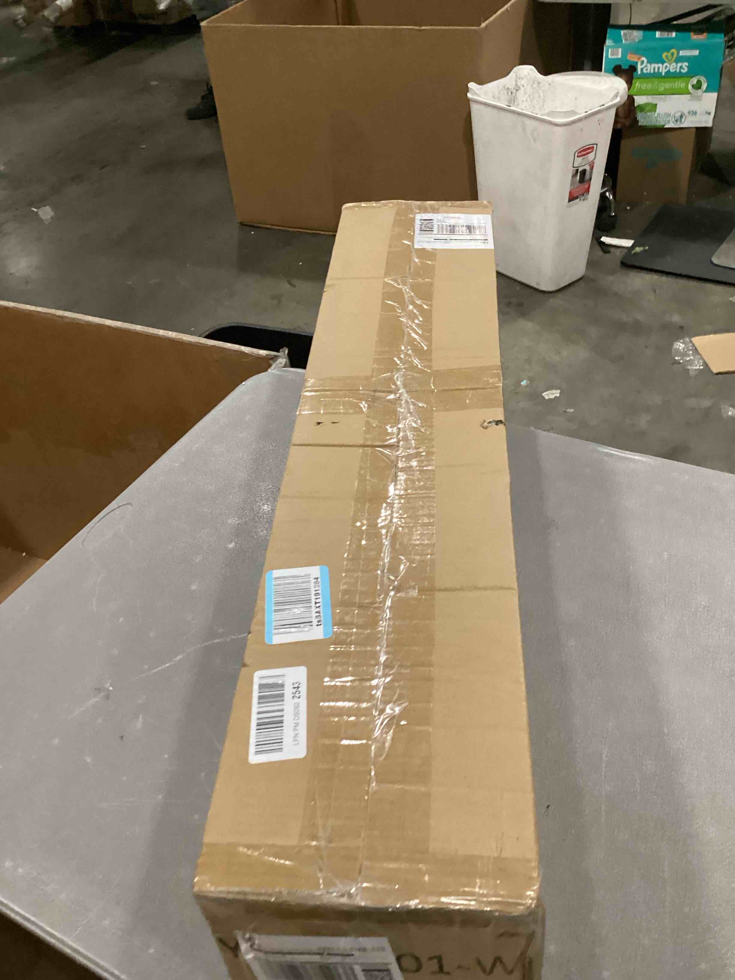https://s3.amazonaws.com/lotting-images-prod/bidfta/PNK1311159_1744658250785.jpeg