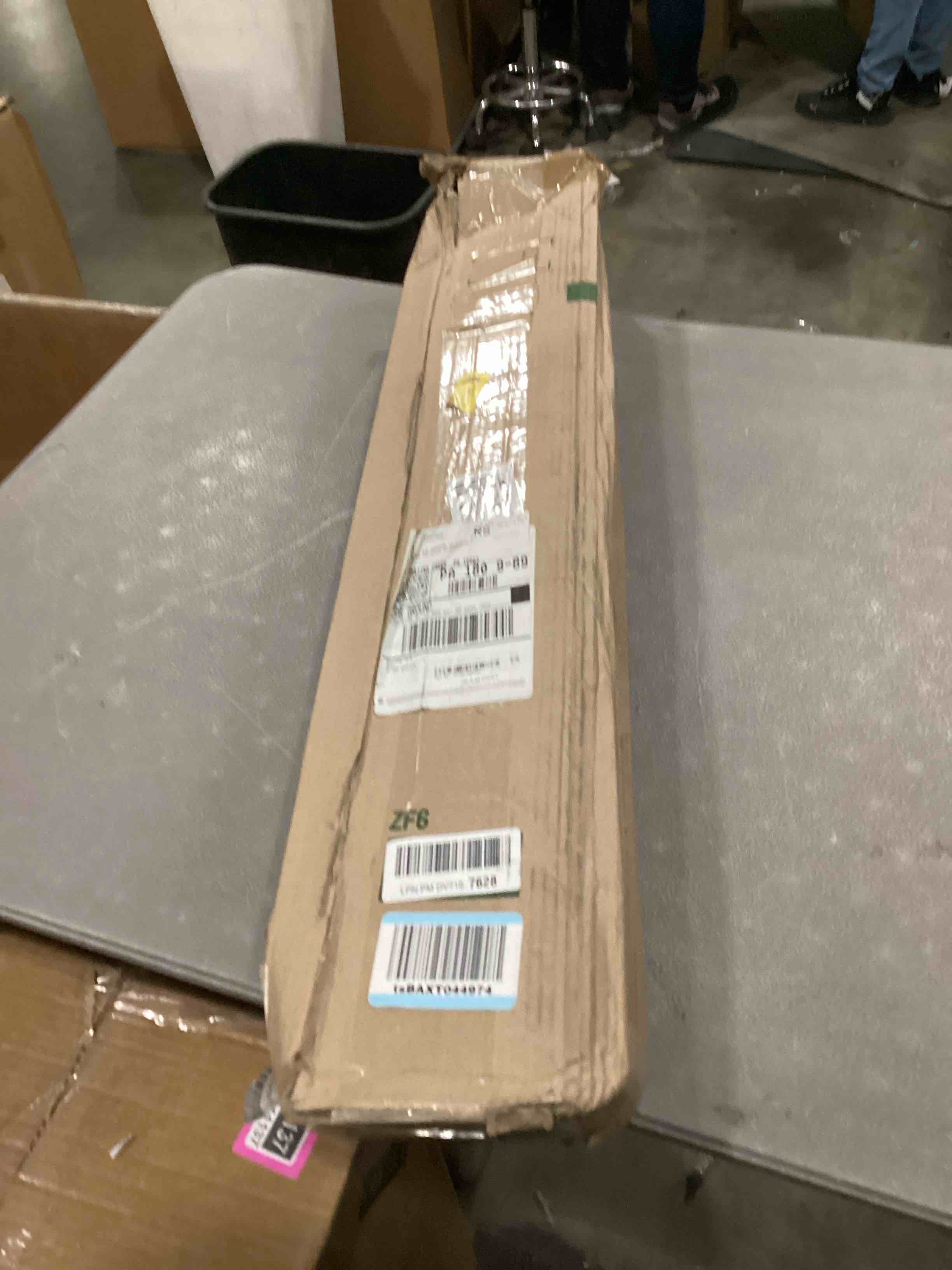 https://s3.amazonaws.com/lotting-images-prod/bidfta/PNK1311209_1744722044227.jpeg