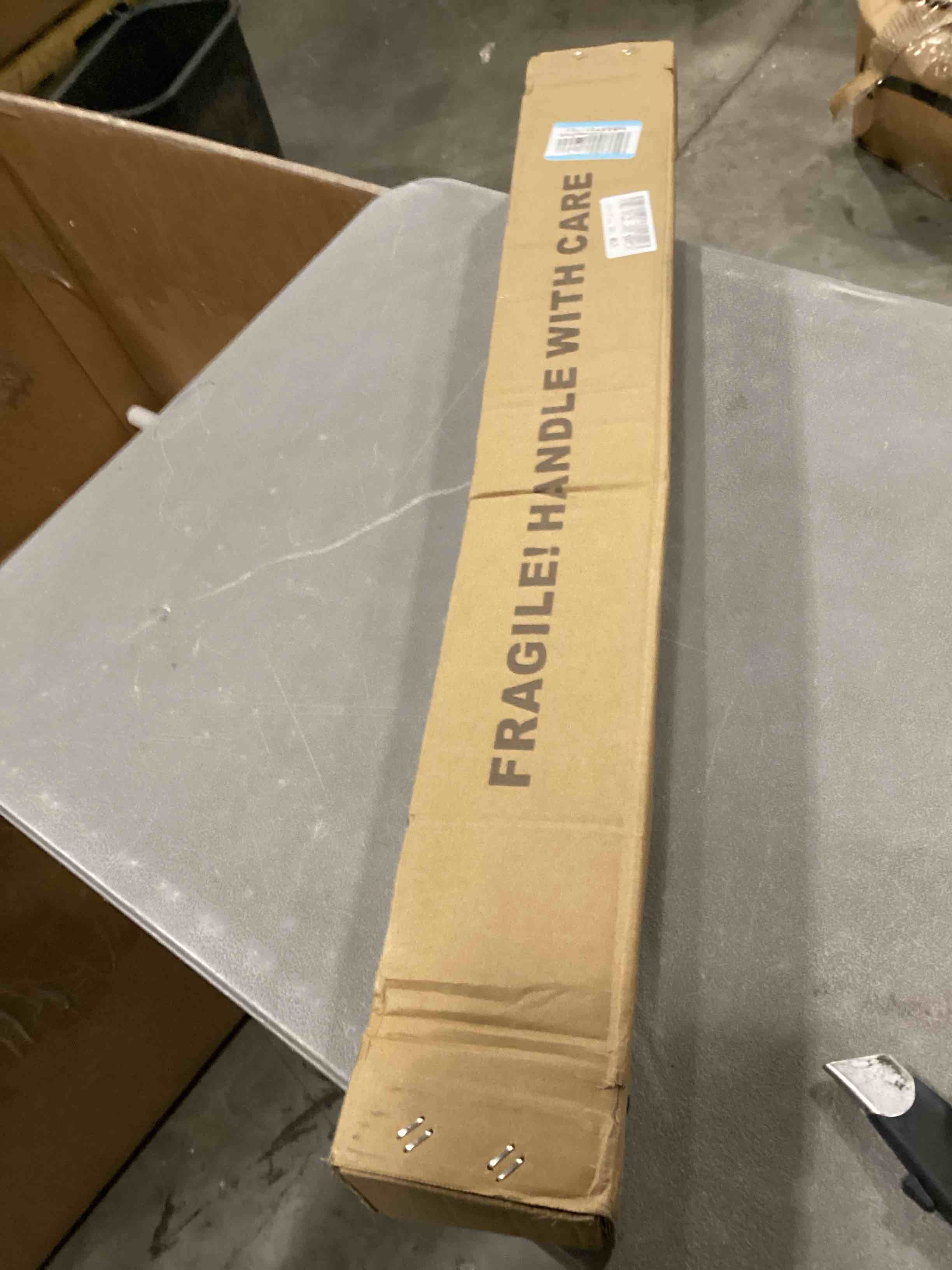 https://s3.amazonaws.com/lotting-images-prod/bidfta/PNK1311845_1745407146436.jpeg