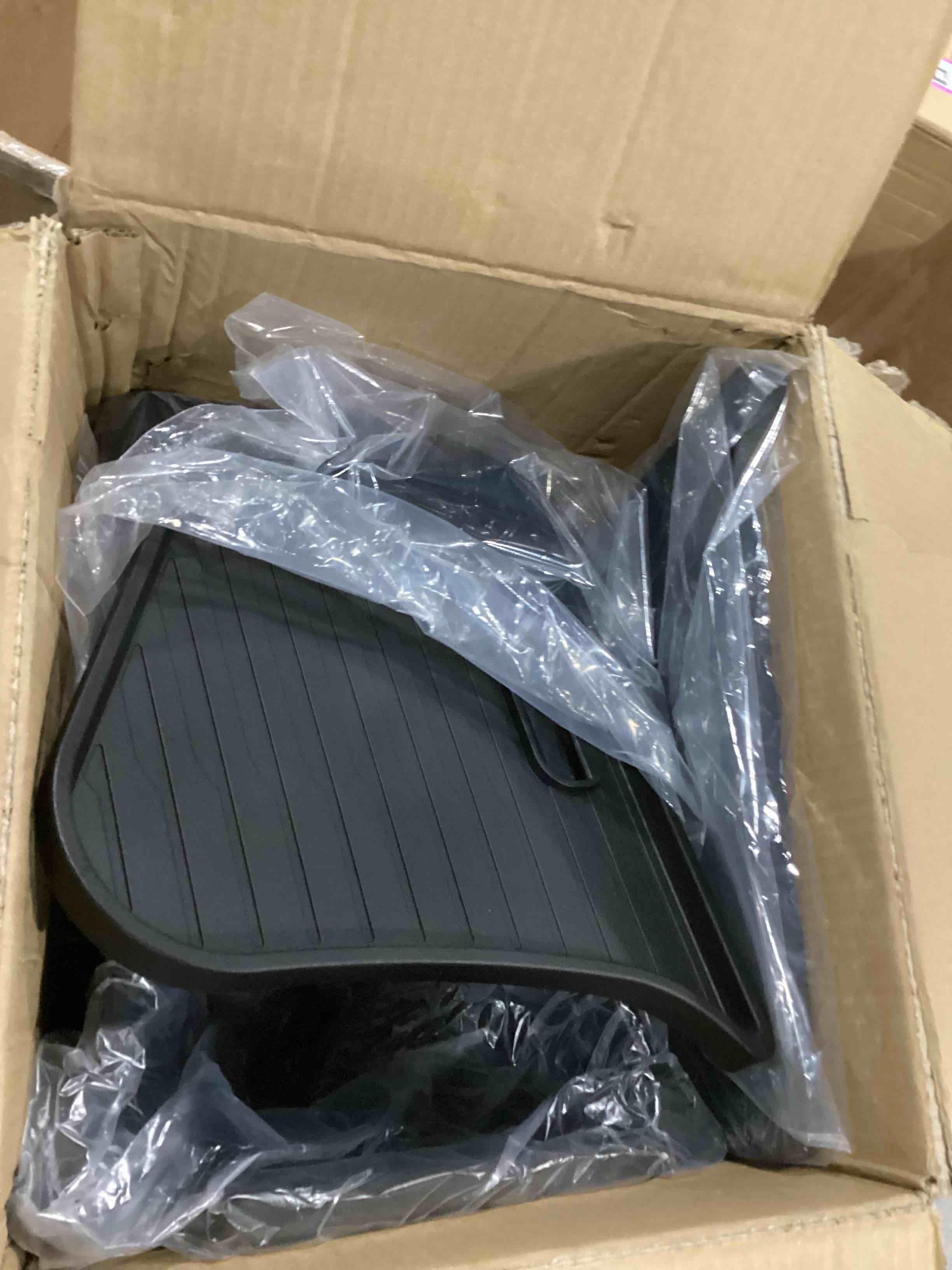 https://s3.amazonaws.com/lotting-images-prod/bidfta/PNK1311891_1745412993308.jpeg