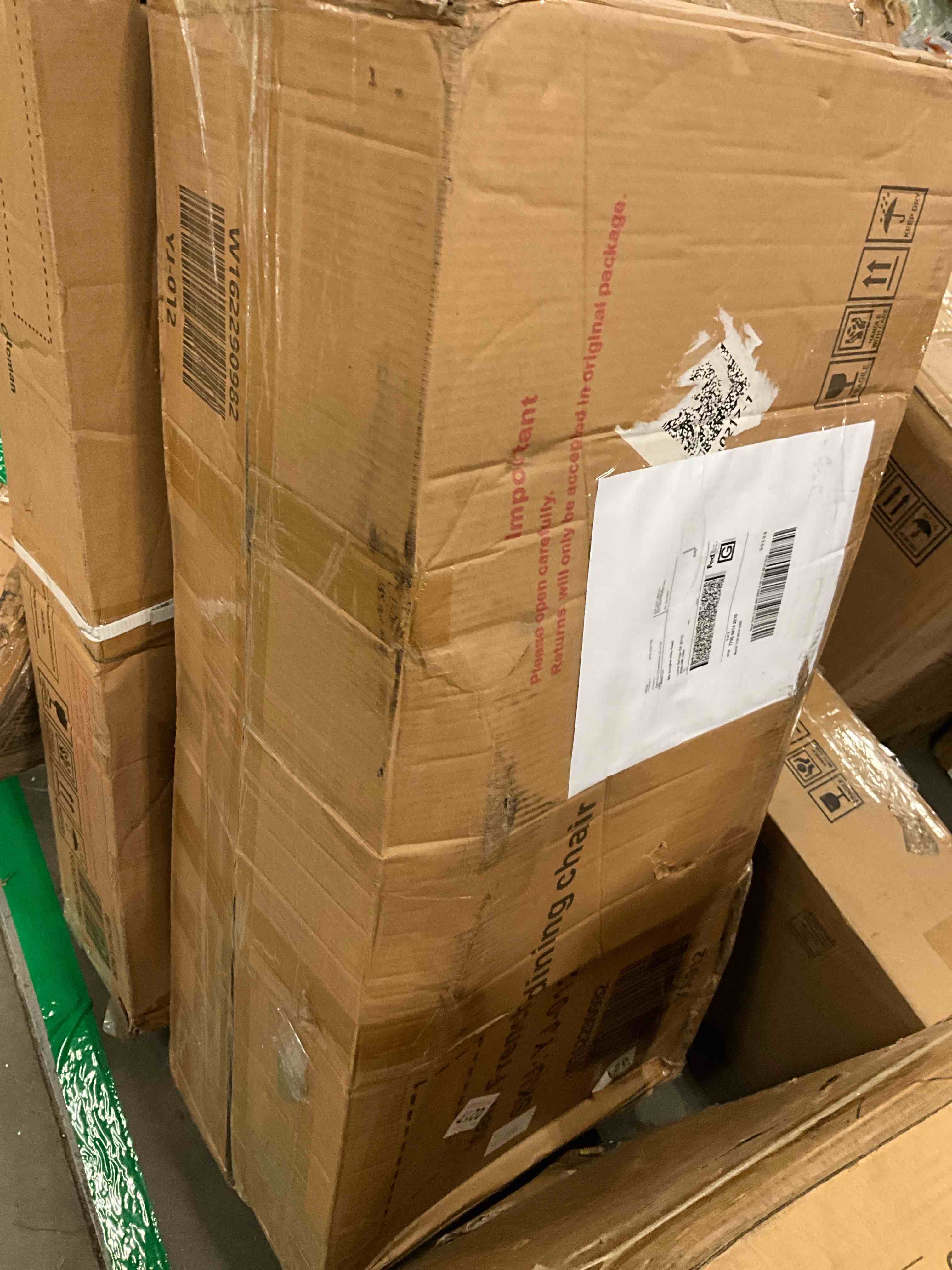 https://s3.amazonaws.com/lotting-images-prod/bidfta/PNK1315014_1736350793465.jpeg