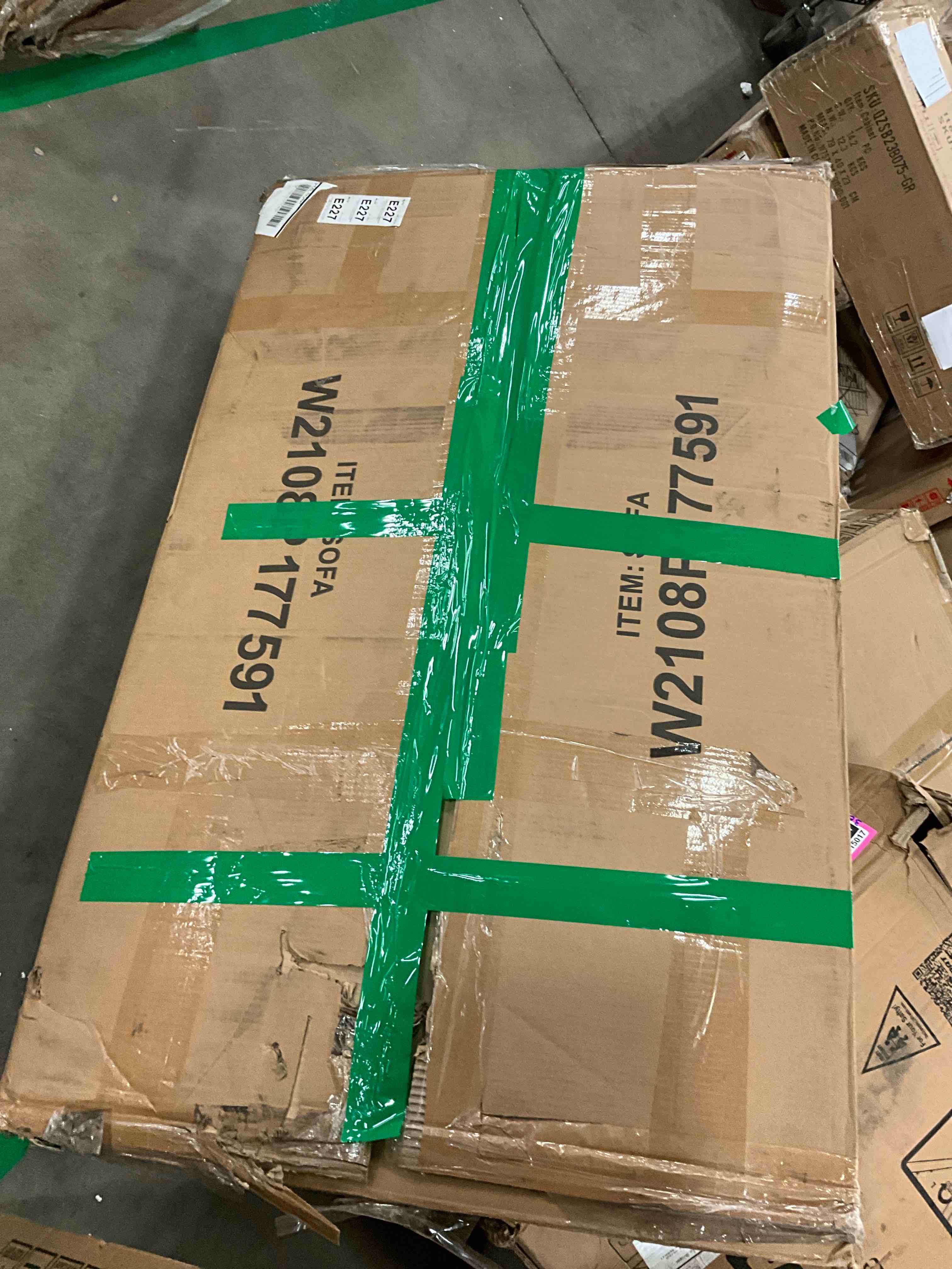 https://s3.amazonaws.com/lotting-images-prod/bidfta/PNK1315016_1736350688882.jpeg