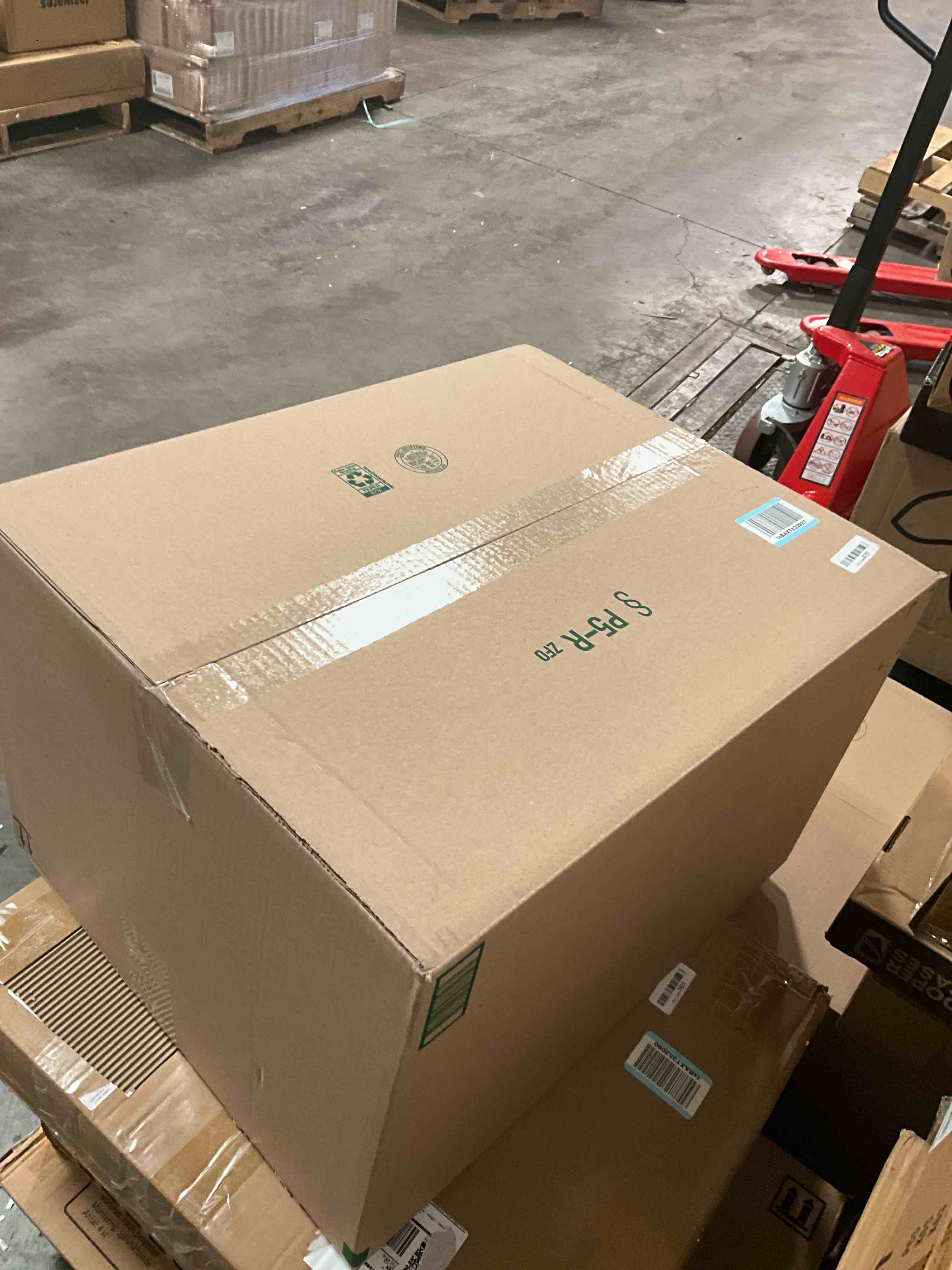 https://s3.amazonaws.com/lotting-images-prod/bidfta/PNK1315299_1736437470140.jpeg