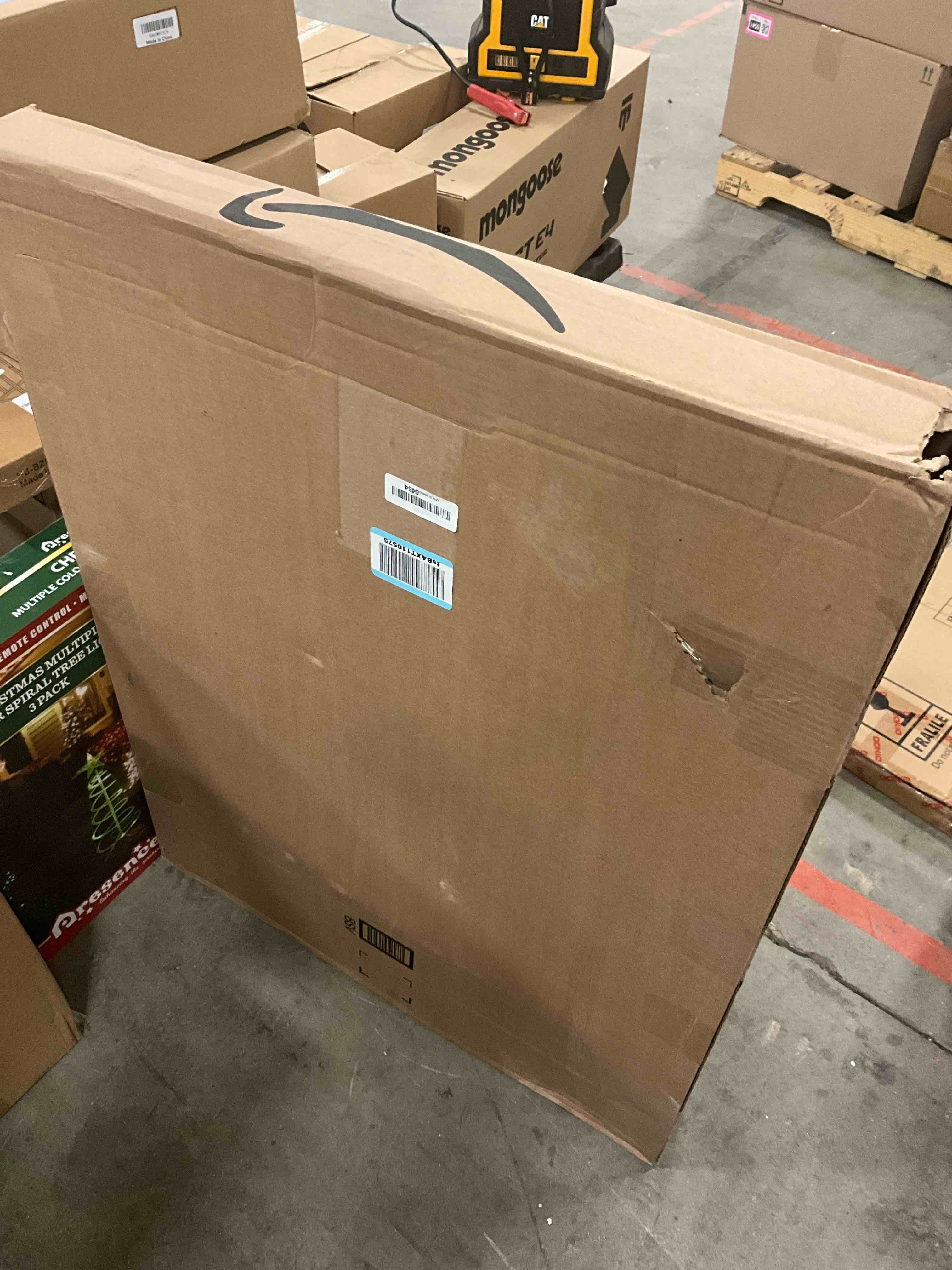 https://s3.amazonaws.com/lotting-images-prod/bidfta/PNK1315463_1736460055122.jpeg