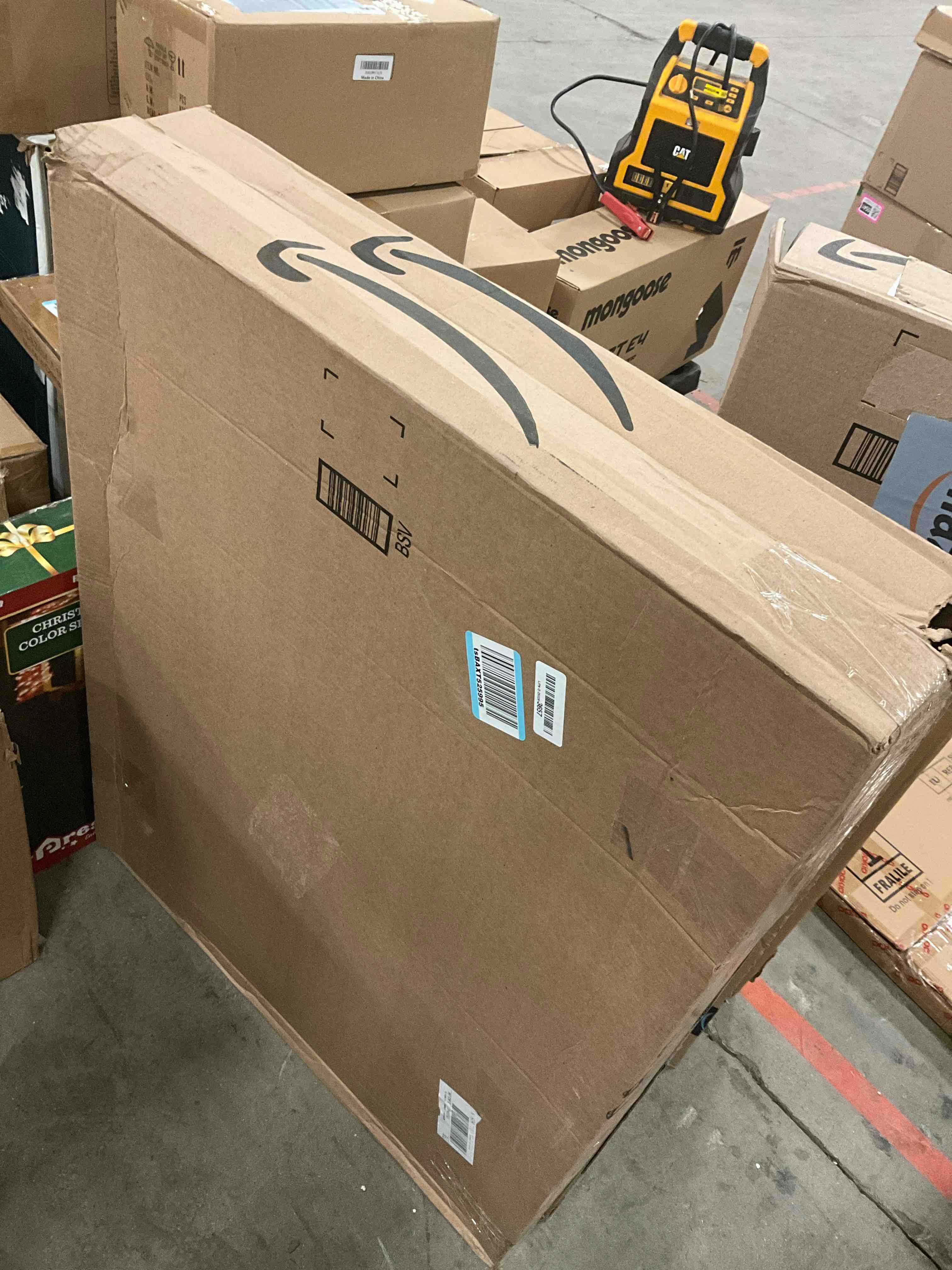 https://s3.amazonaws.com/lotting-images-prod/bidfta/PNK1315464_1736460010733.jpeg