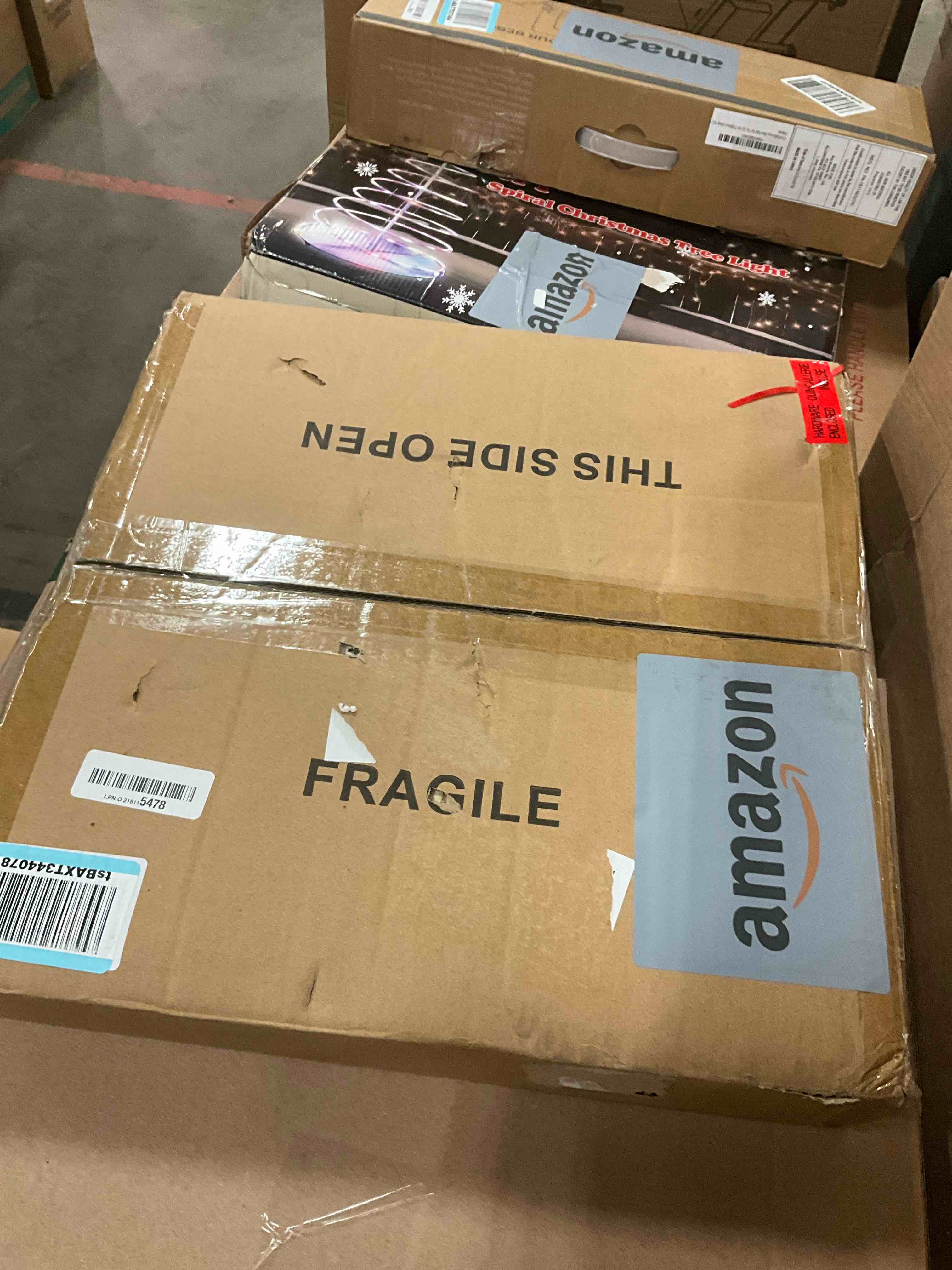 https://s3.amazonaws.com/lotting-images-prod/bidfta/PNK1315471_1736459813451.jpeg