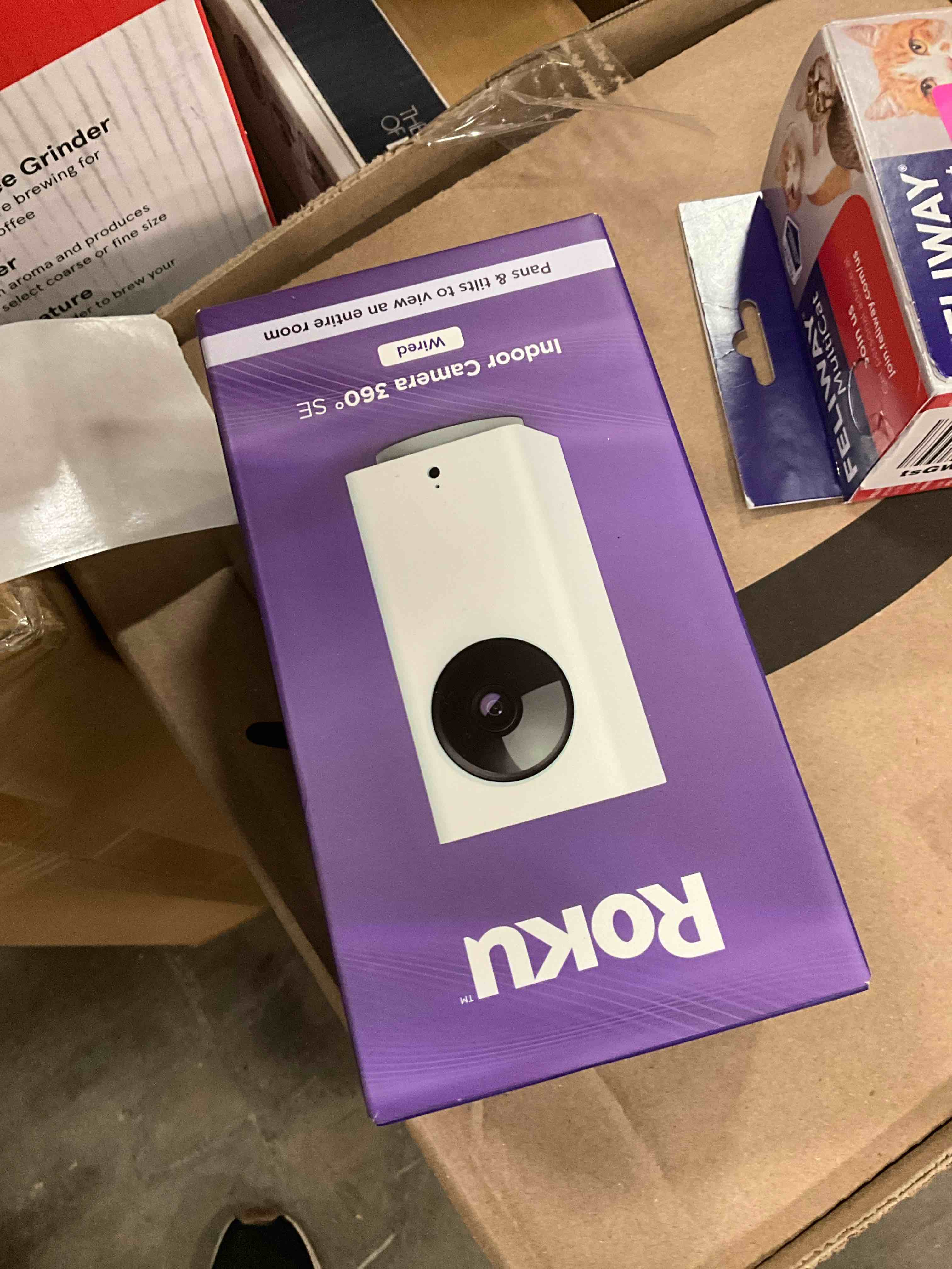 https://s3.amazonaws.com/lotting-images-prod/bidfta/PNK1315532_1736455579553.jpeg
