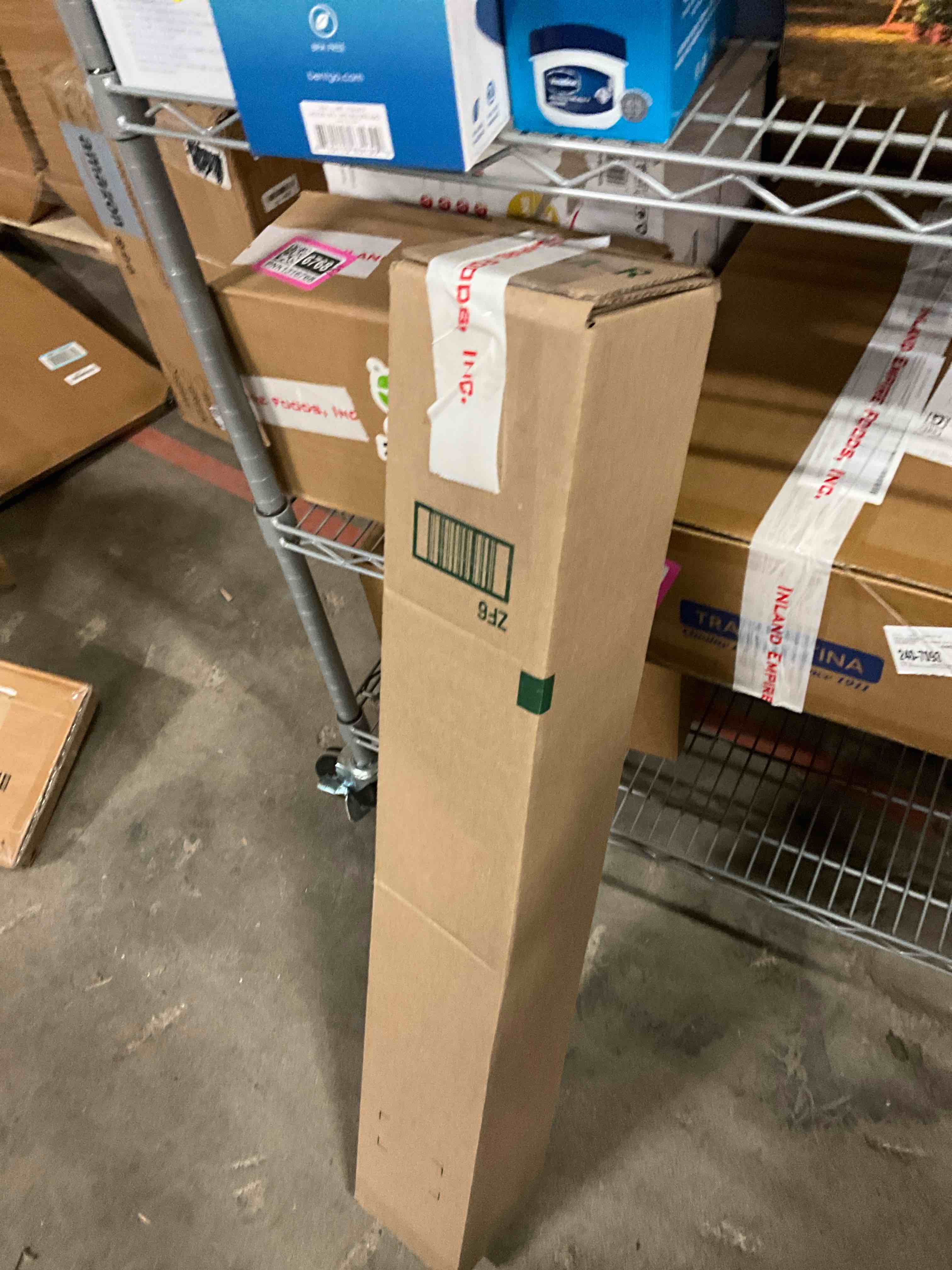 https://s3.amazonaws.com/lotting-images-prod/bidfta/PNK1316792_1737482422939.jpeg