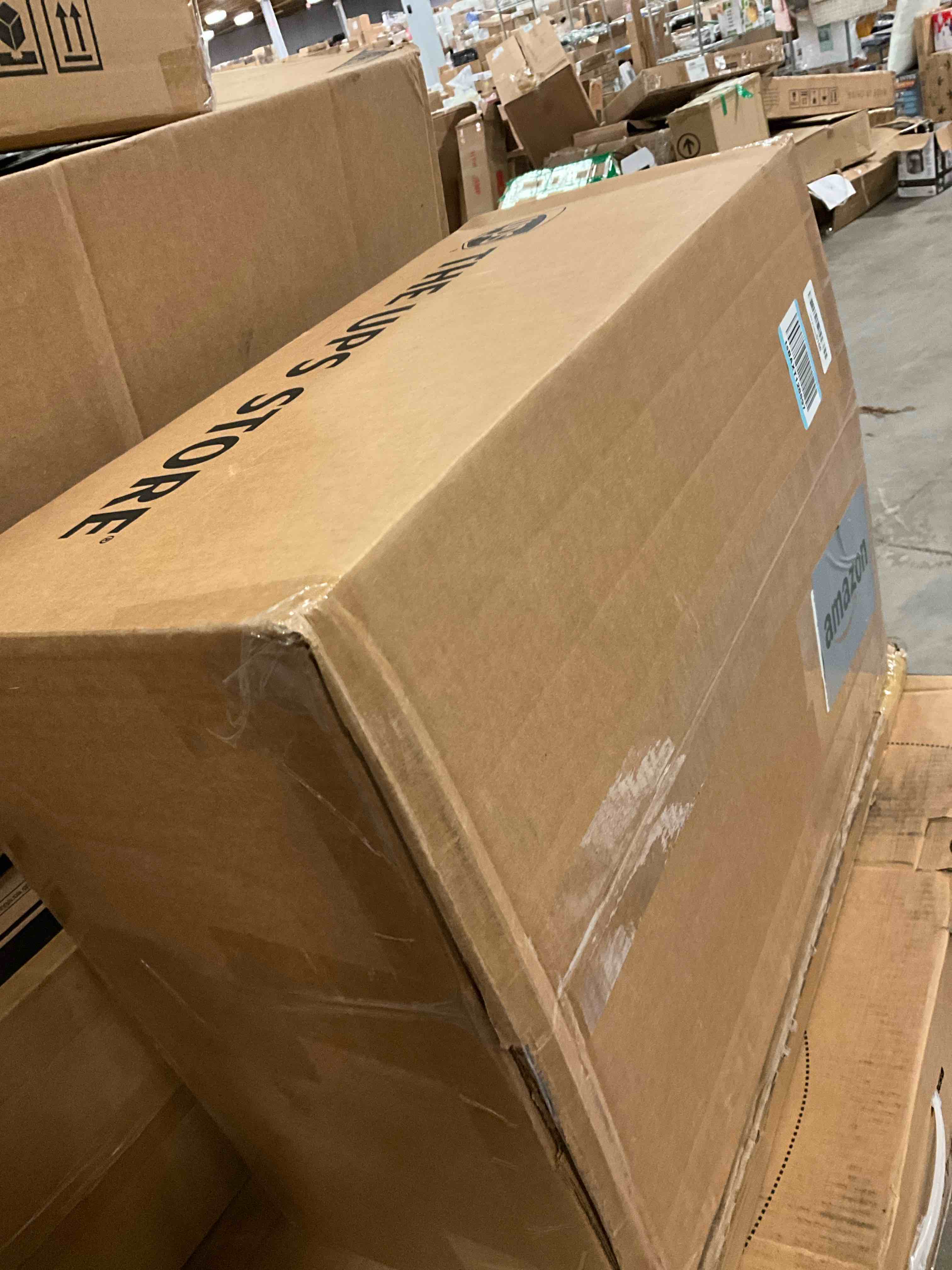 https://s3.amazonaws.com/lotting-images-prod/bidfta/PNK1317065_1737670220963.jpeg