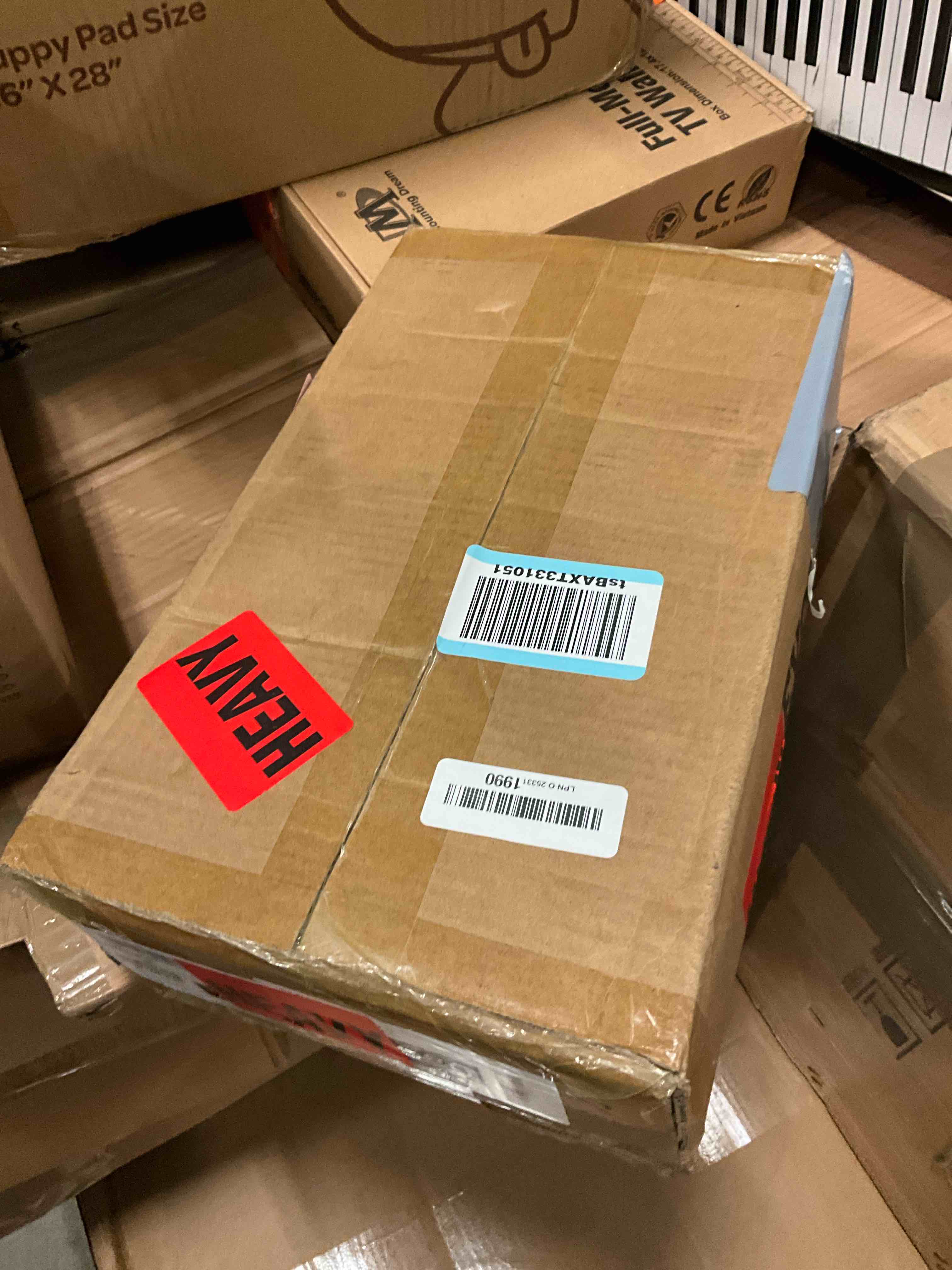 https://s3.amazonaws.com/lotting-images-prod/bidfta/PNK1317131_1737733930906.jpeg