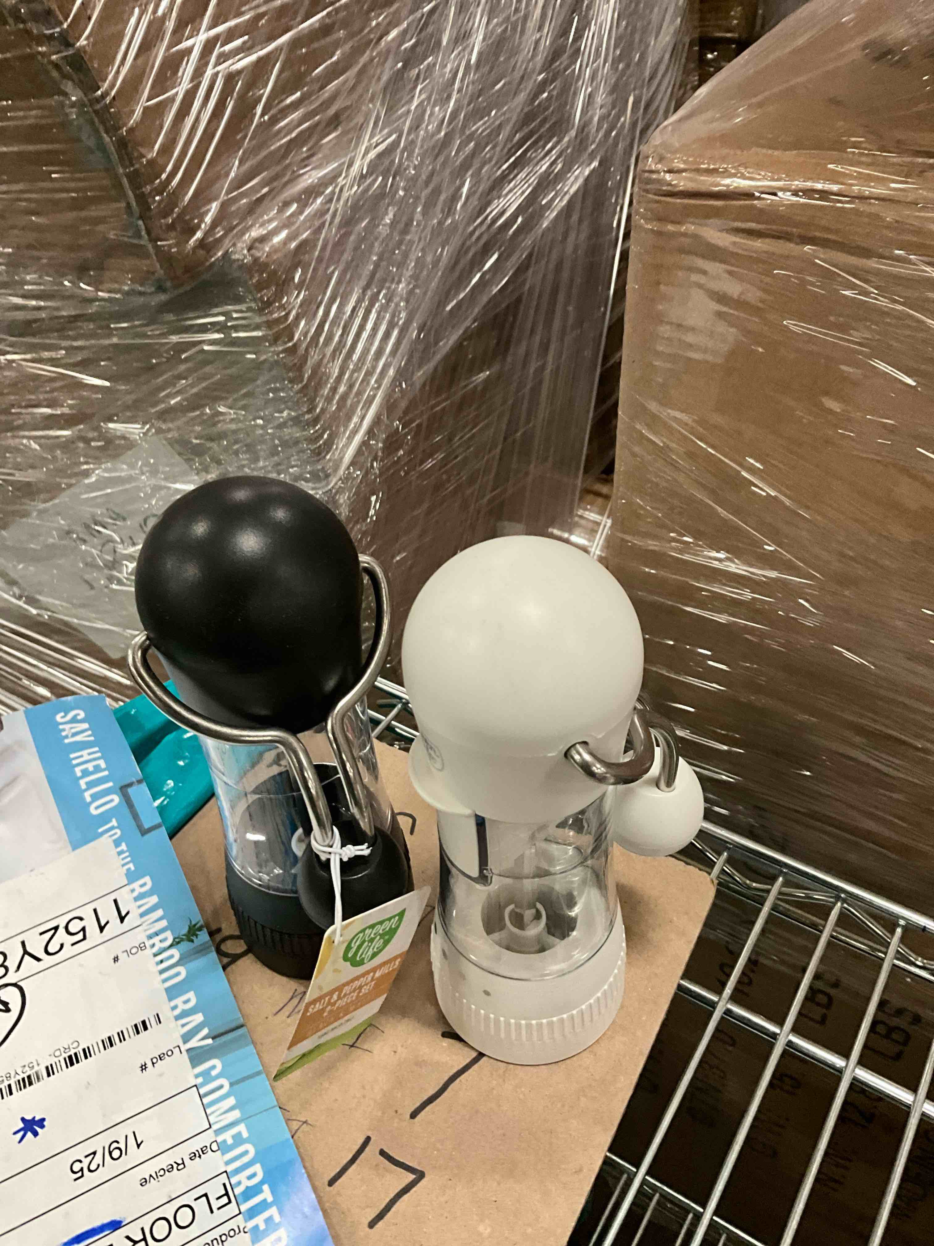 https://s3.amazonaws.com/lotting-images-prod/bidfta/PNK1317628_1738105345766.jpeg