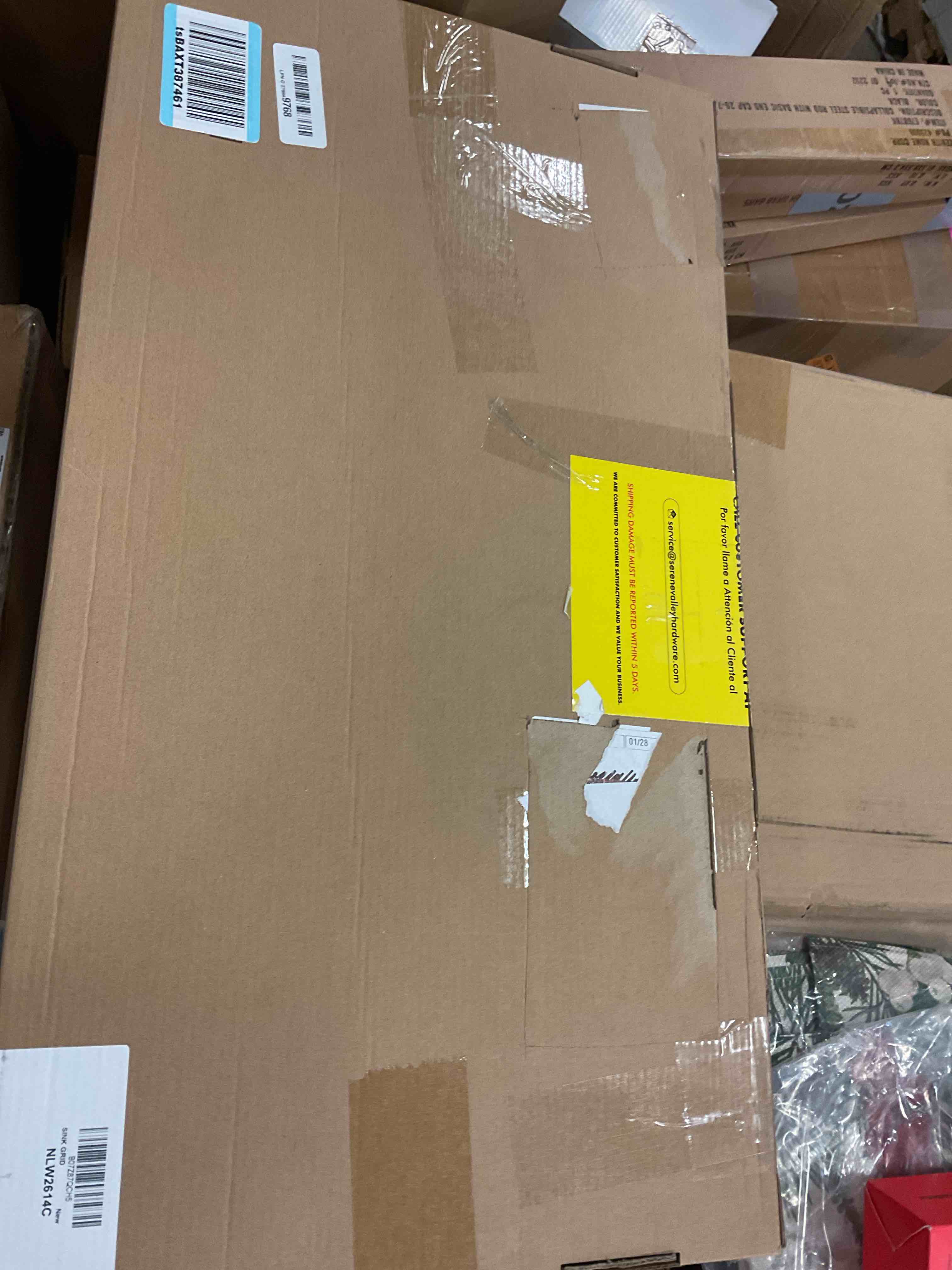 https://s3.amazonaws.com/lotting-images-prod/bidfta/PNK1322286_1741278864914.jpeg