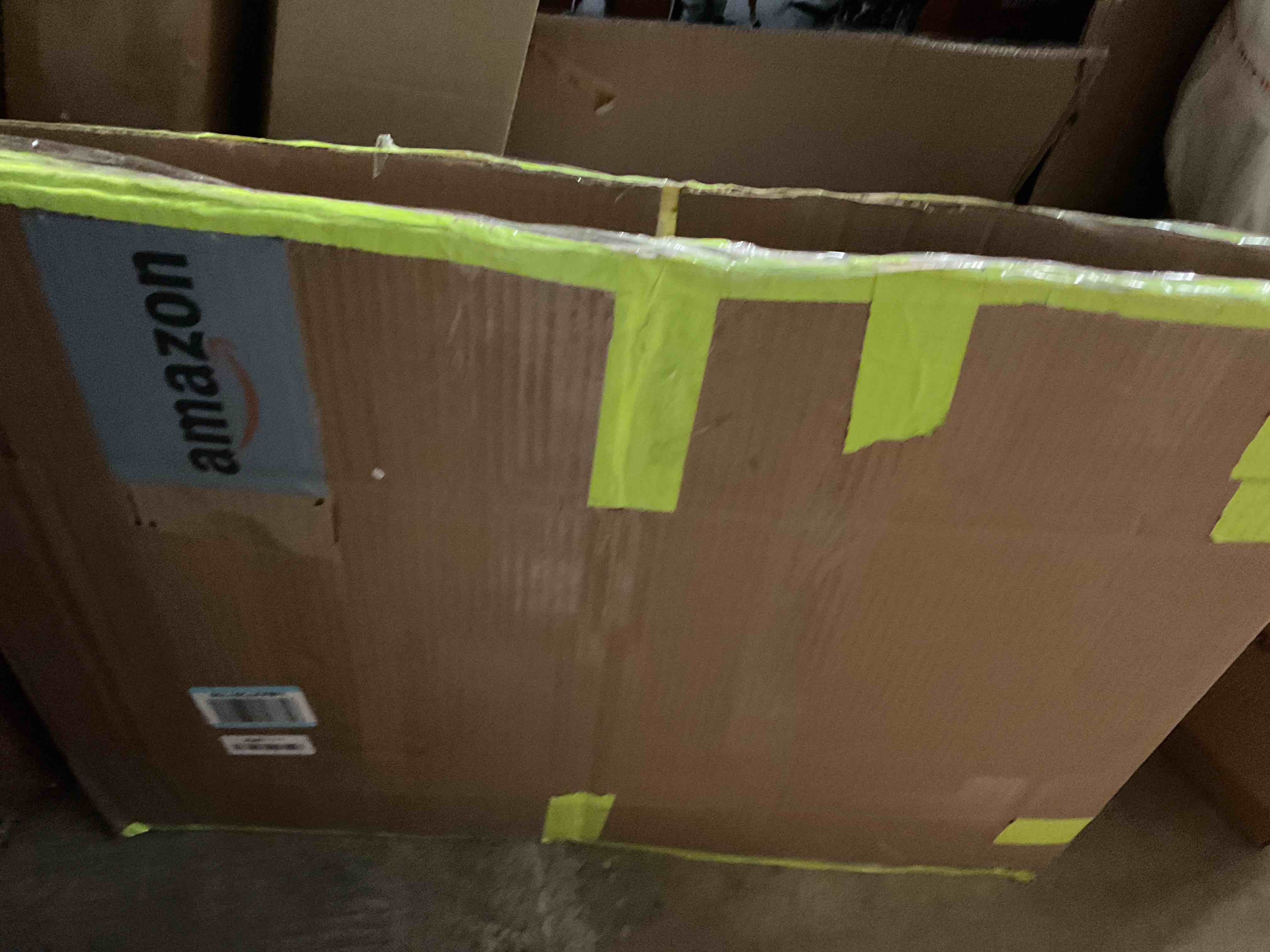 https://s3.amazonaws.com/lotting-images-prod/bidfta/PNK1322590_1741704049866.jpeg