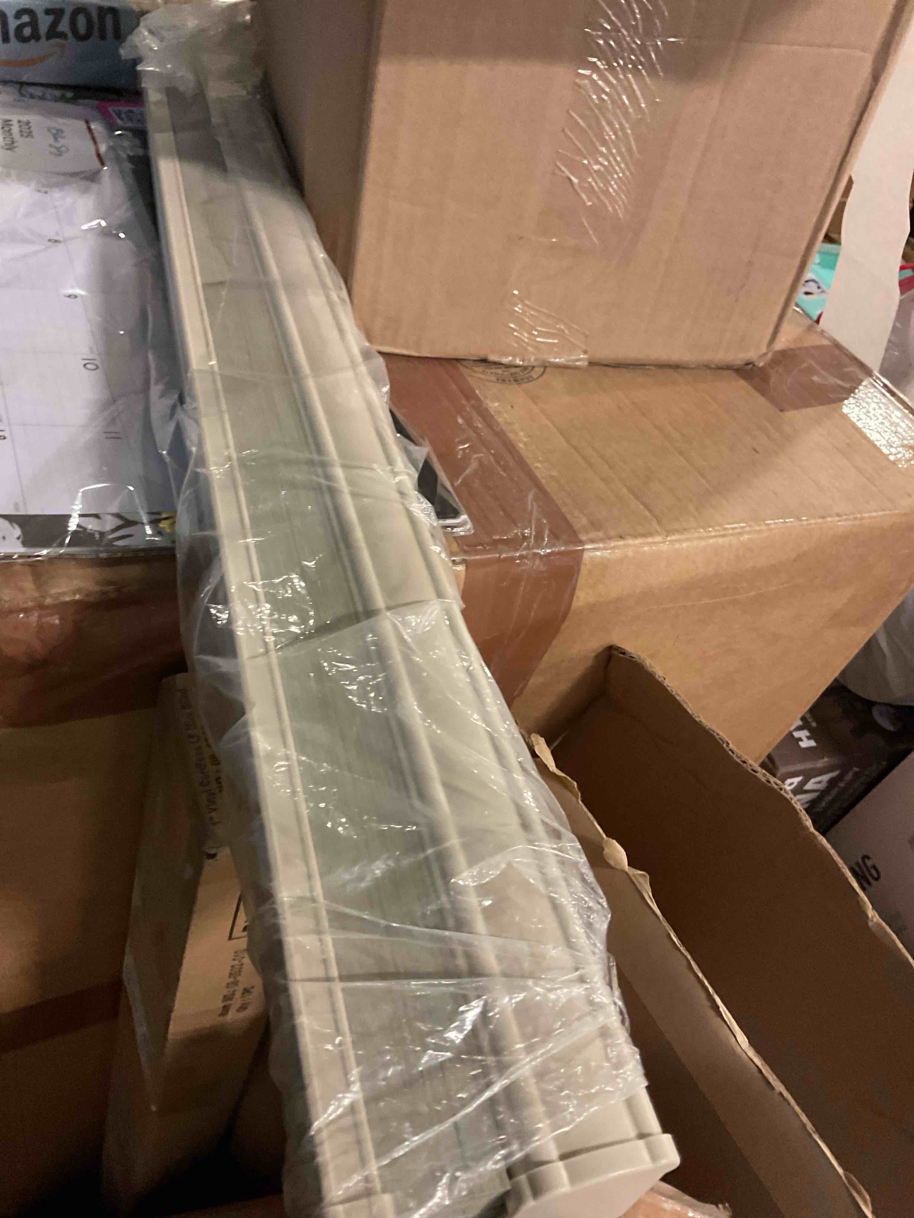https://s3.amazonaws.com/lotting-images-prod/bidfta/PNK1322591_1741704378701.jpeg