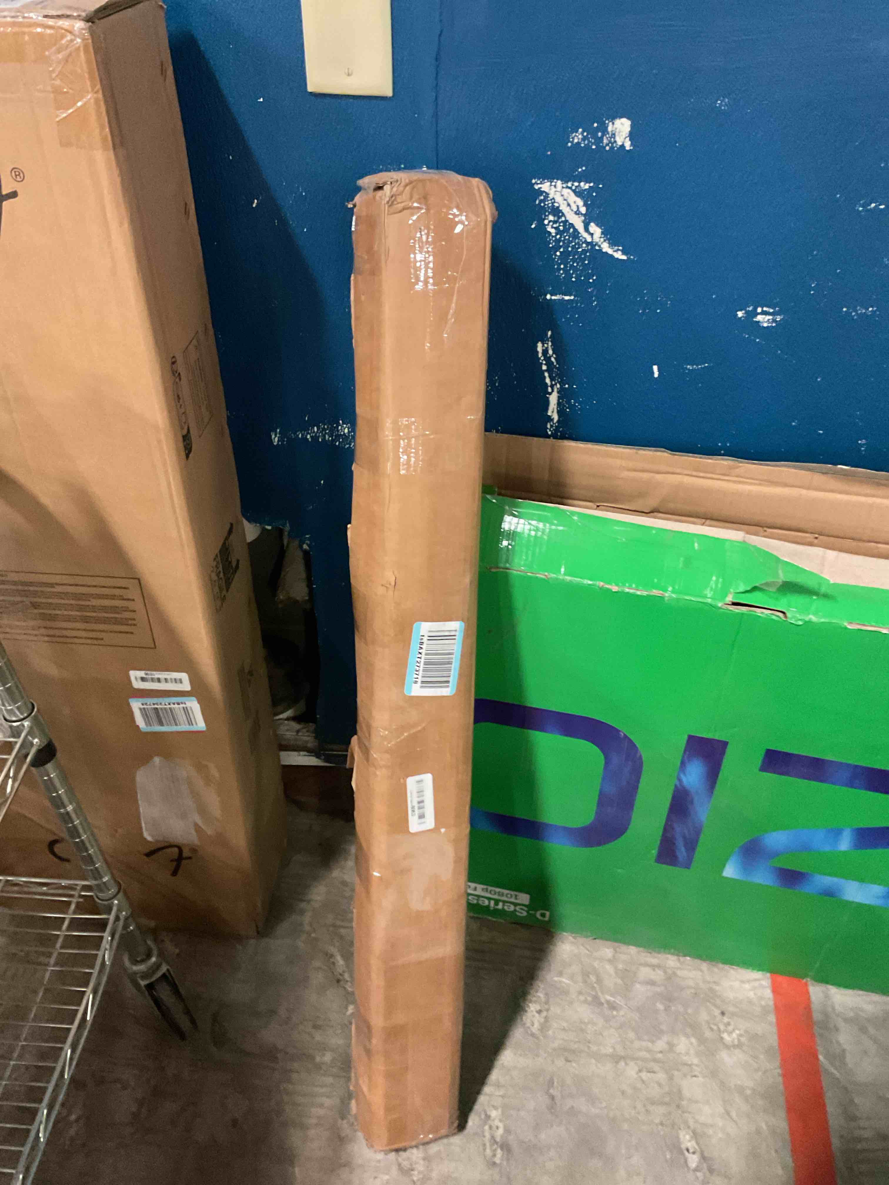 https://s3.amazonaws.com/lotting-images-prod/bidfta/PNK1322592_1741704870022.jpeg