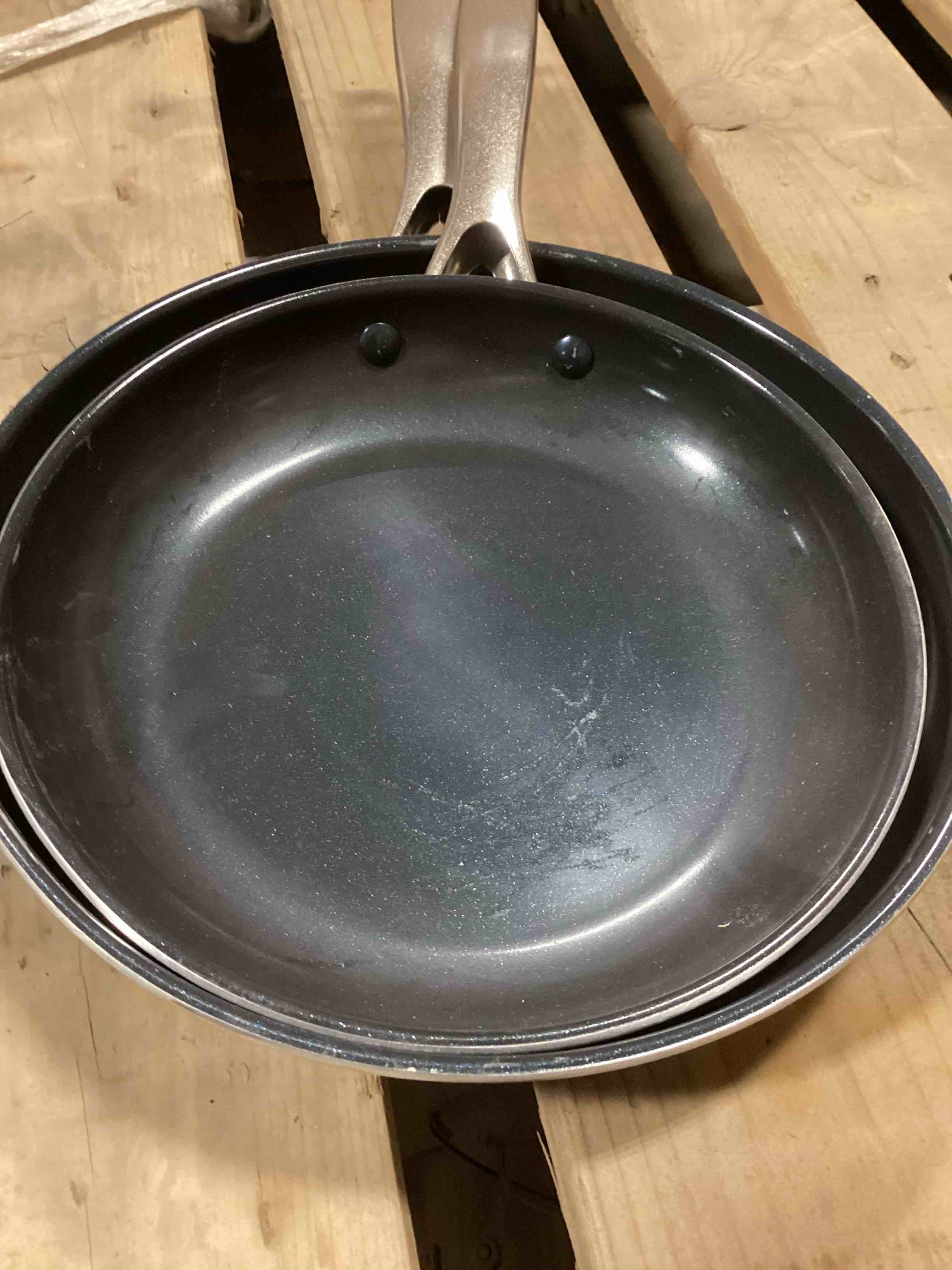 Blue Diamond Cookware 9.5" & 11" Frying Pan Skillet Set, Diamond Infused Ceramic Healthy Nonstick, PFAS & PFOA-Free, Dishwasher Safe, Oven Safe, Even Heating, Metal Utensil Safe, Warp Control, Blue