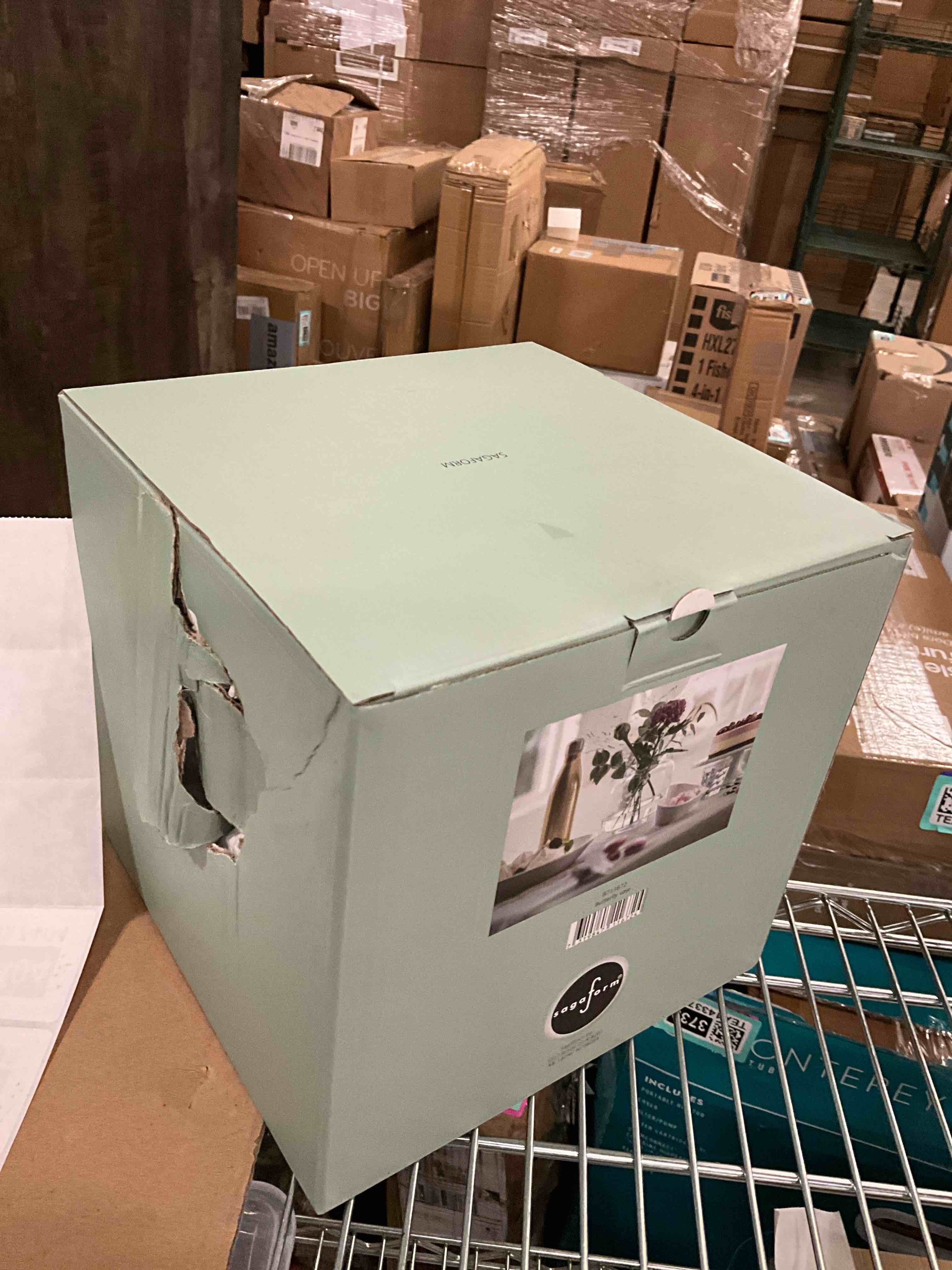 https://s3.amazonaws.com/lotting-images-prod/bidfta/PNK1327404_1741100501138.jpeg