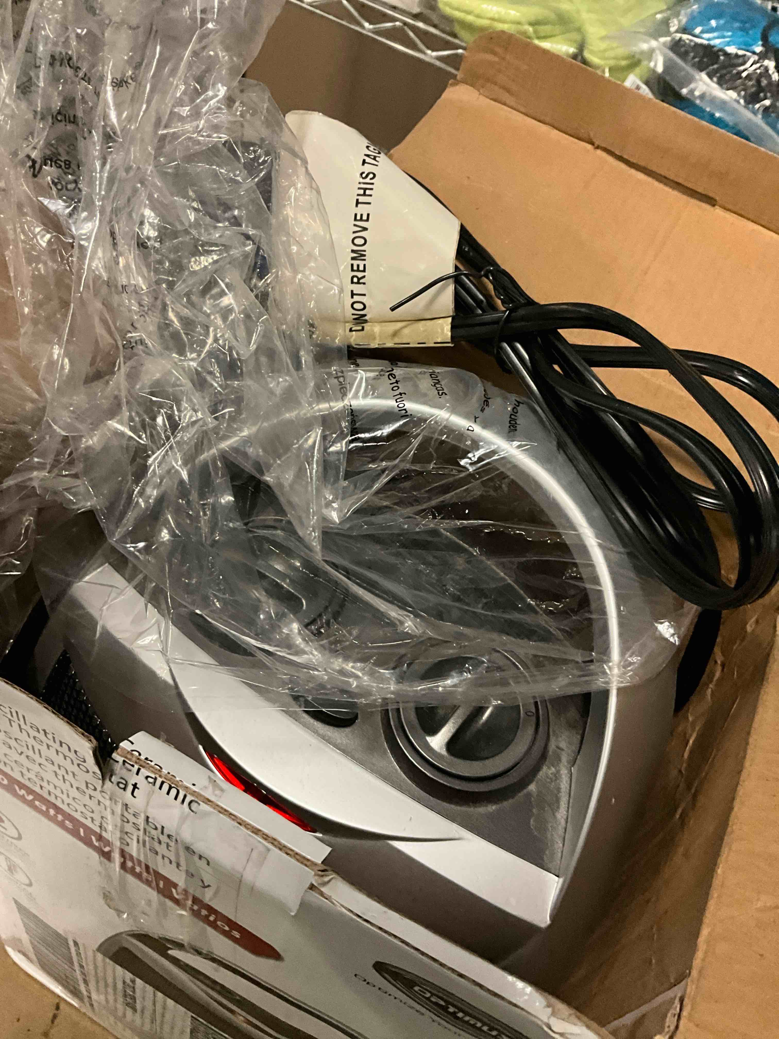 https://s3.amazonaws.com/lotting-images-prod/bidfta/PNK1327415_1741101479388.jpeg