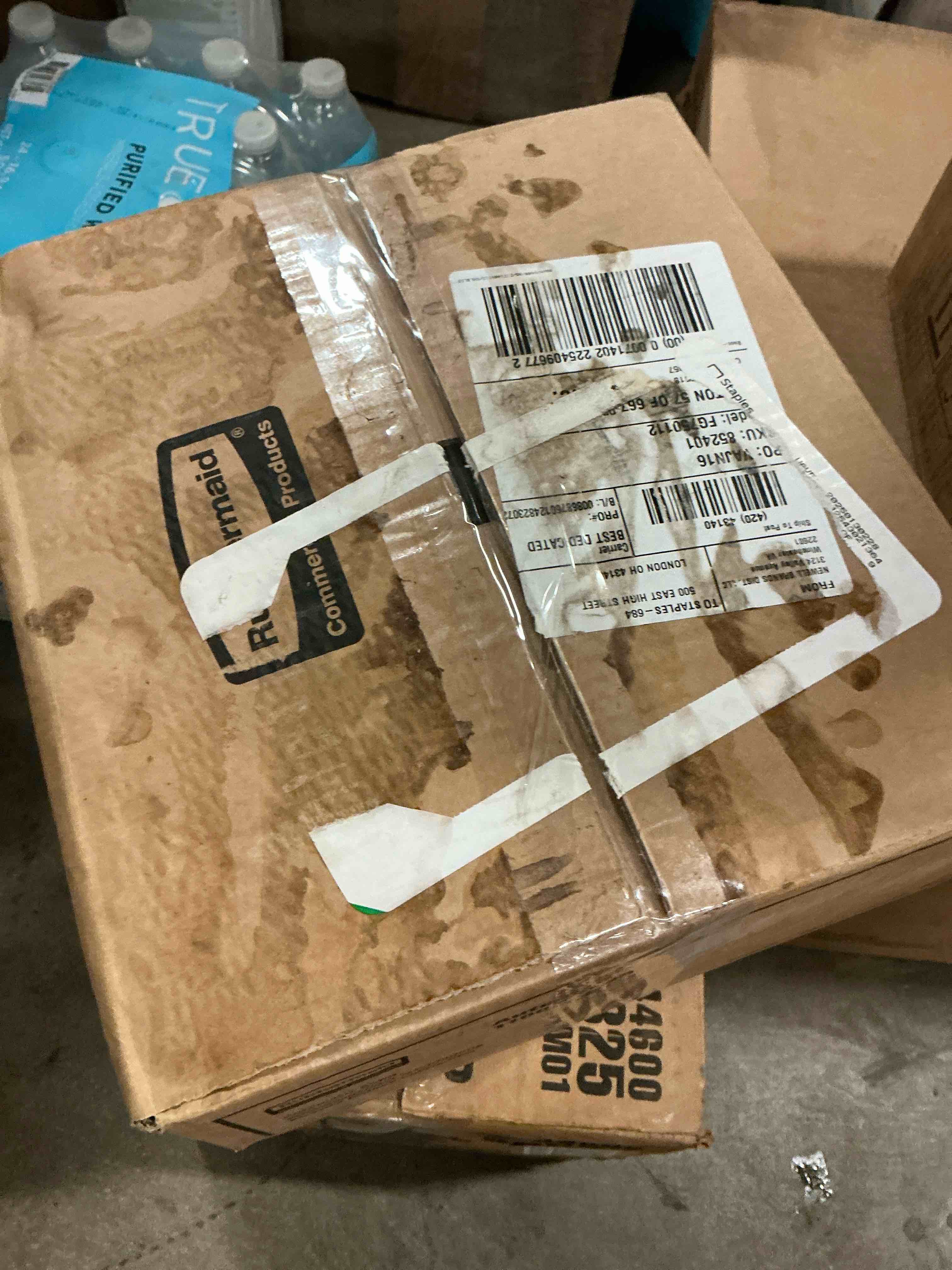 https://s3.amazonaws.com/lotting-images-prod/bidfta/PNK1333012_1741873550797.jpeg