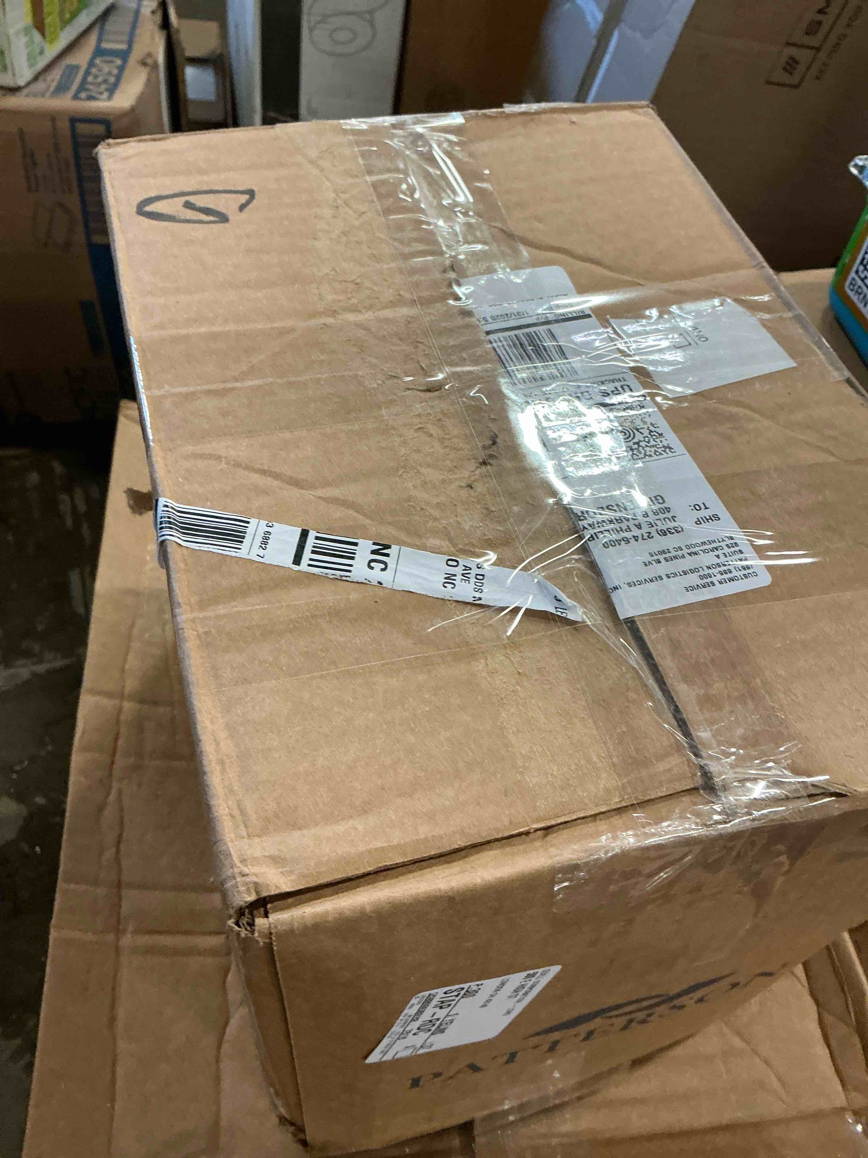 https://s3.amazonaws.com/lotting-images-prod/bidfta/PNK1333017_1741875095517.jpeg