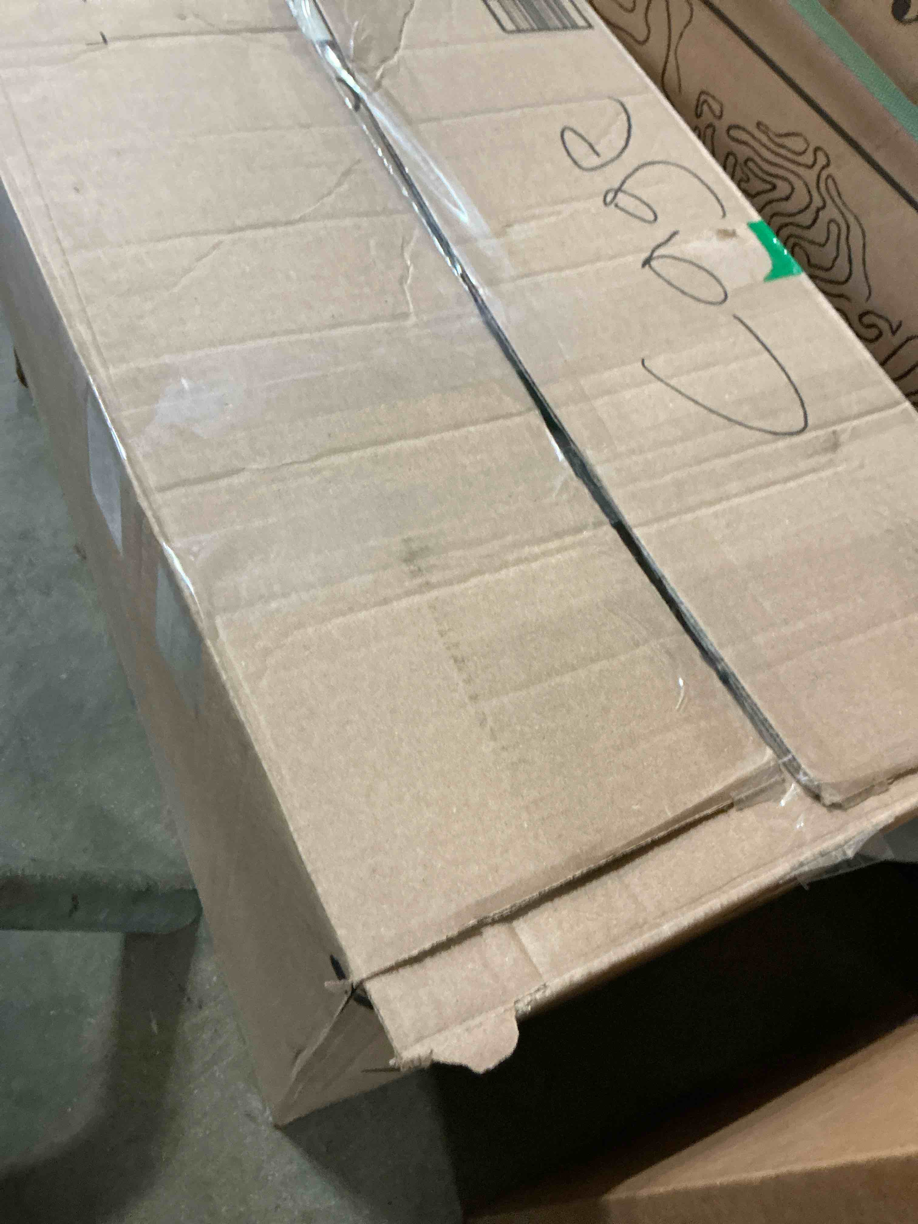 https://s3.amazonaws.com/lotting-images-prod/bidfta/PNK1333034_1741877895607.jpeg