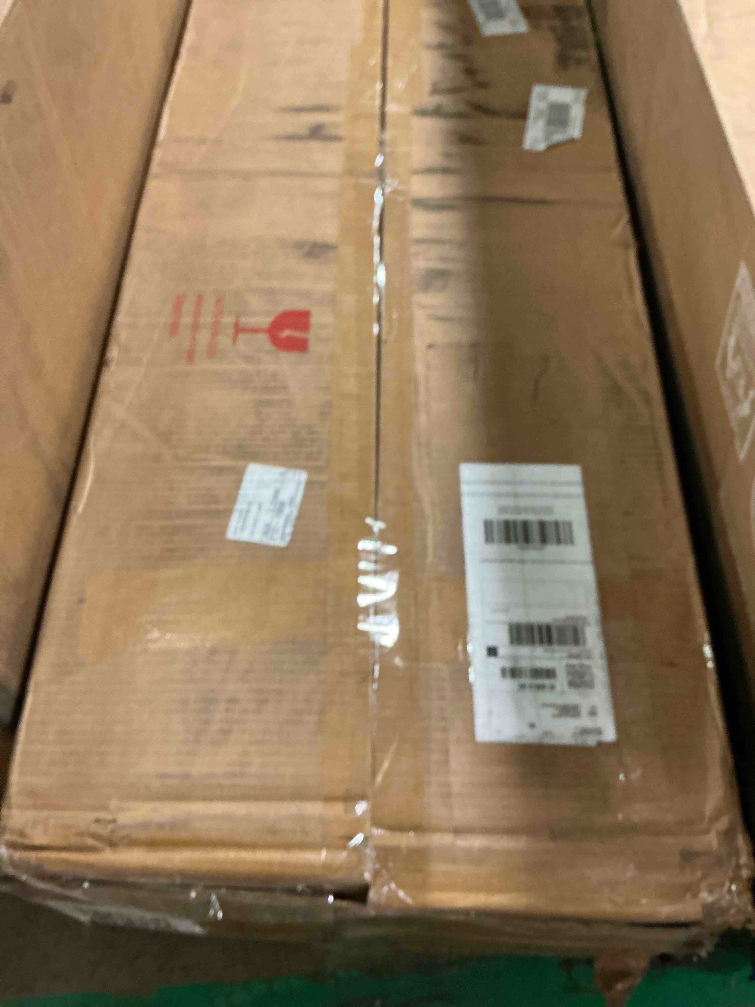 https://s3.amazonaws.com/lotting-images-prod/bidfta/PNK1335897_1750515045240.jpeg