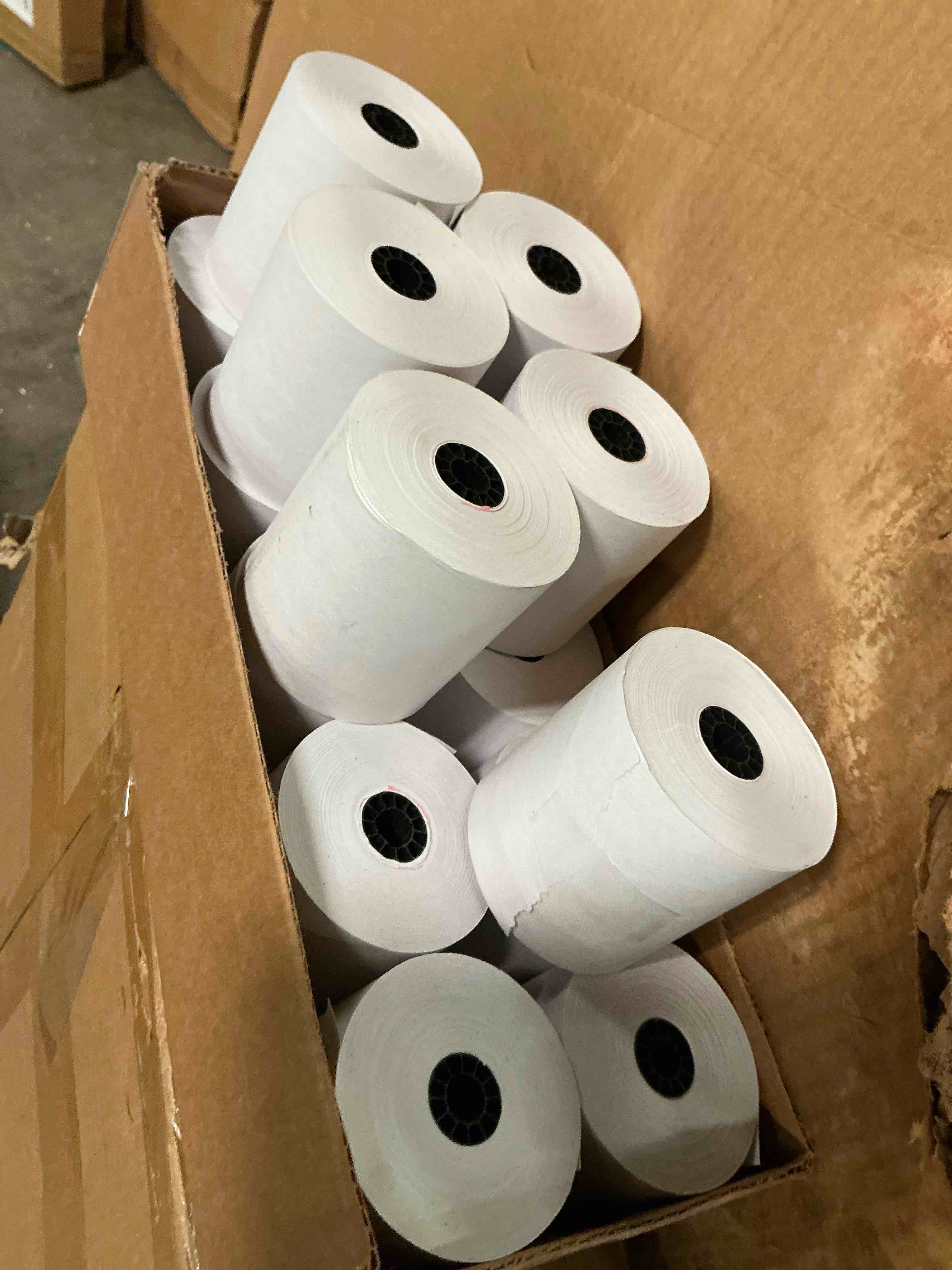 https://s3.amazonaws.com/lotting-images-prod/bidfta/PNK1335907_1750518587231.jpeg